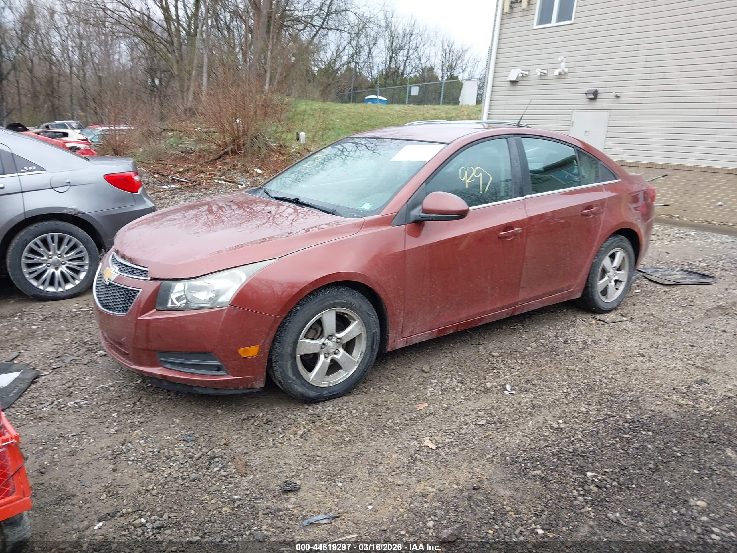 CHEVROLET CRUZE image 2