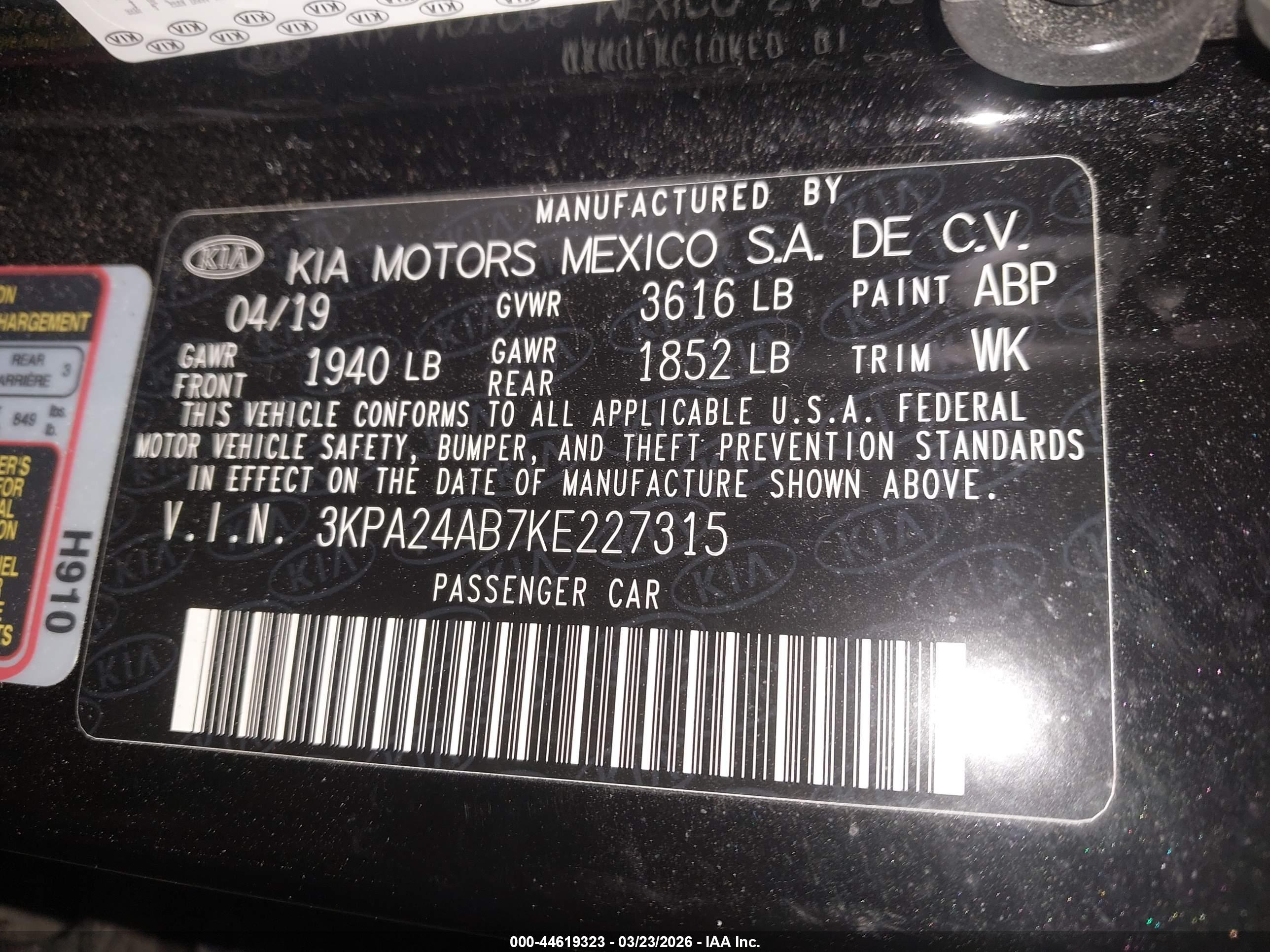 KIA RIO image 9