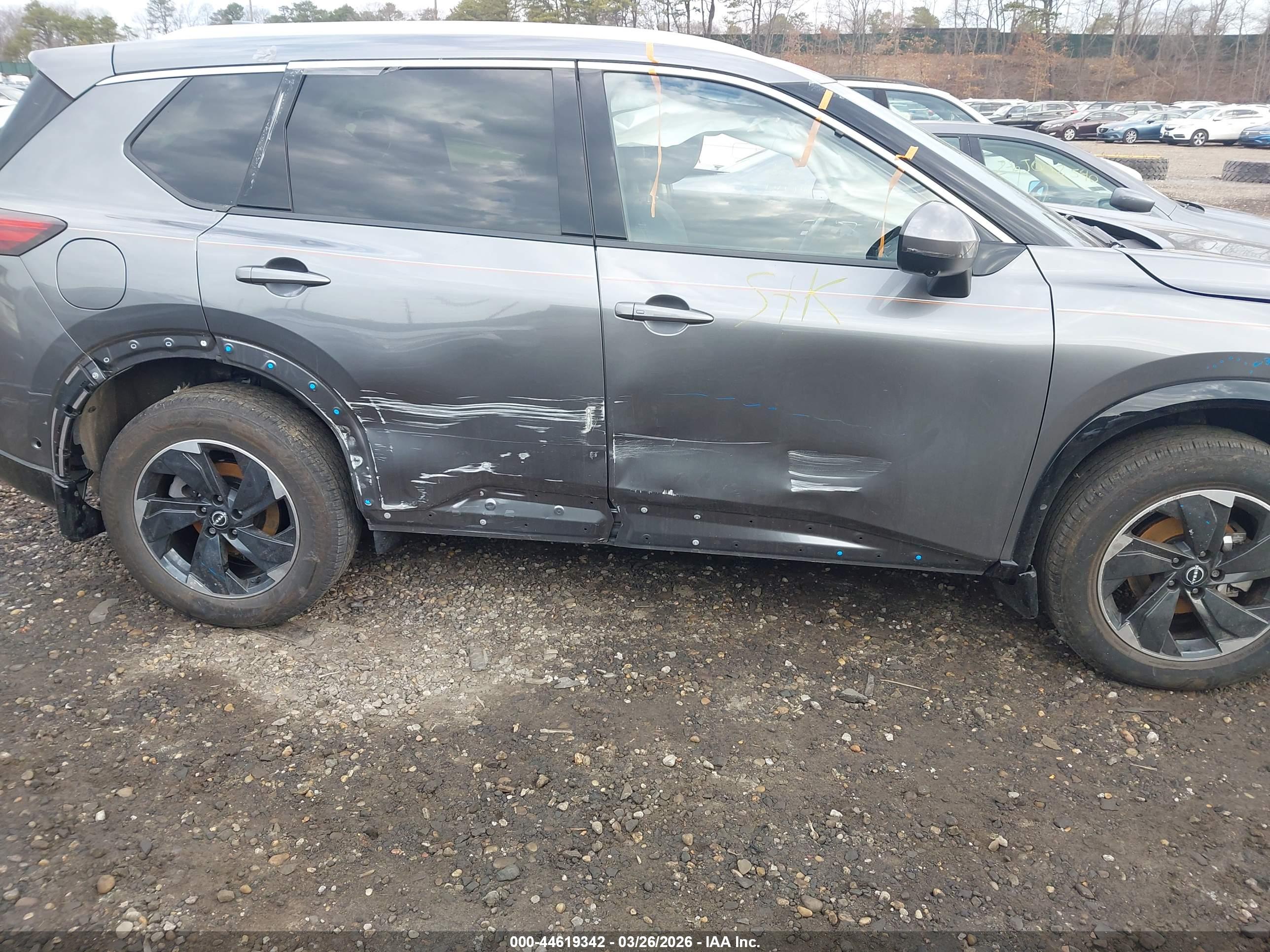 NISSAN ROGUE image 6