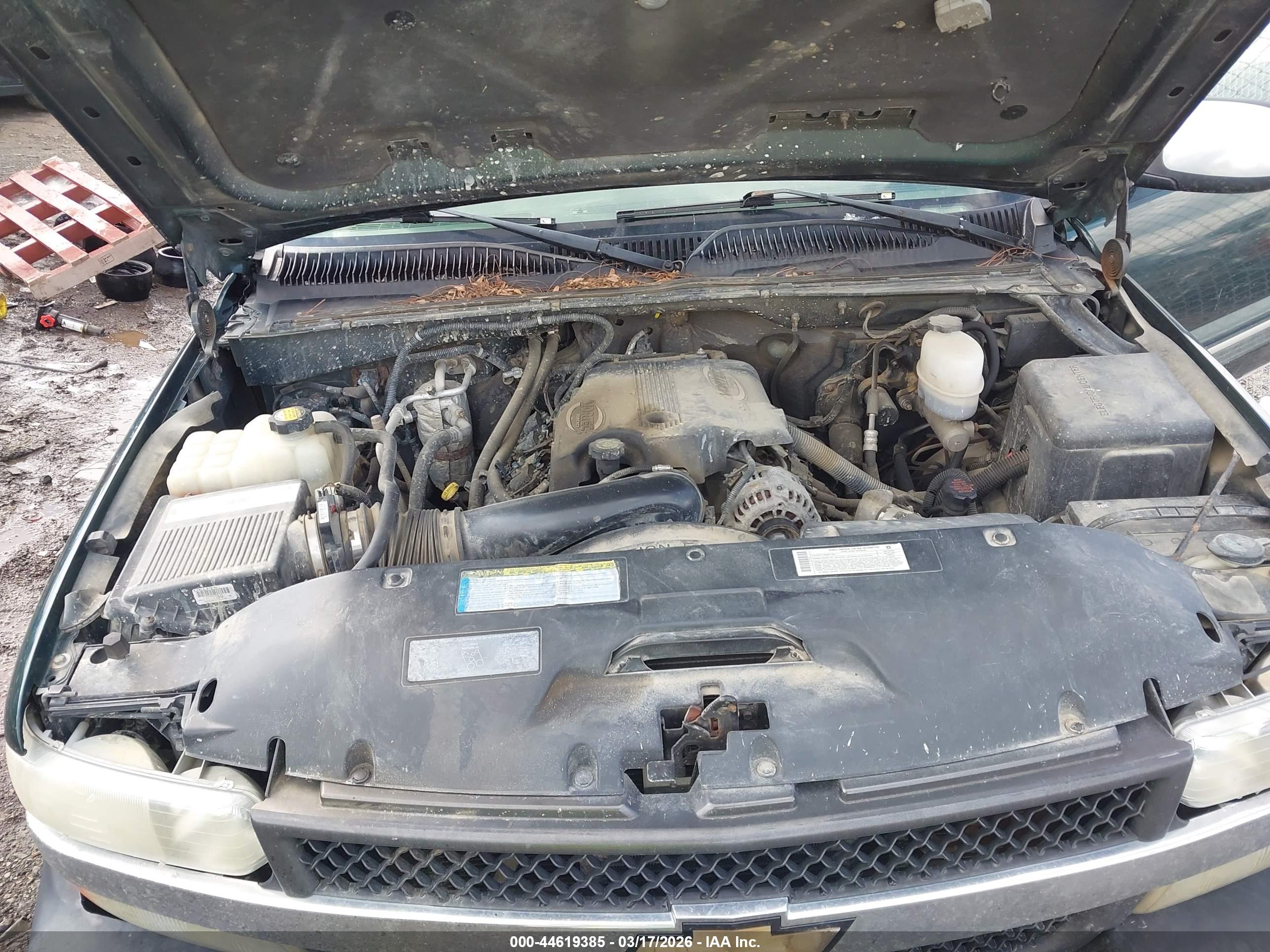 CHEVROLET SILVERADO image 10