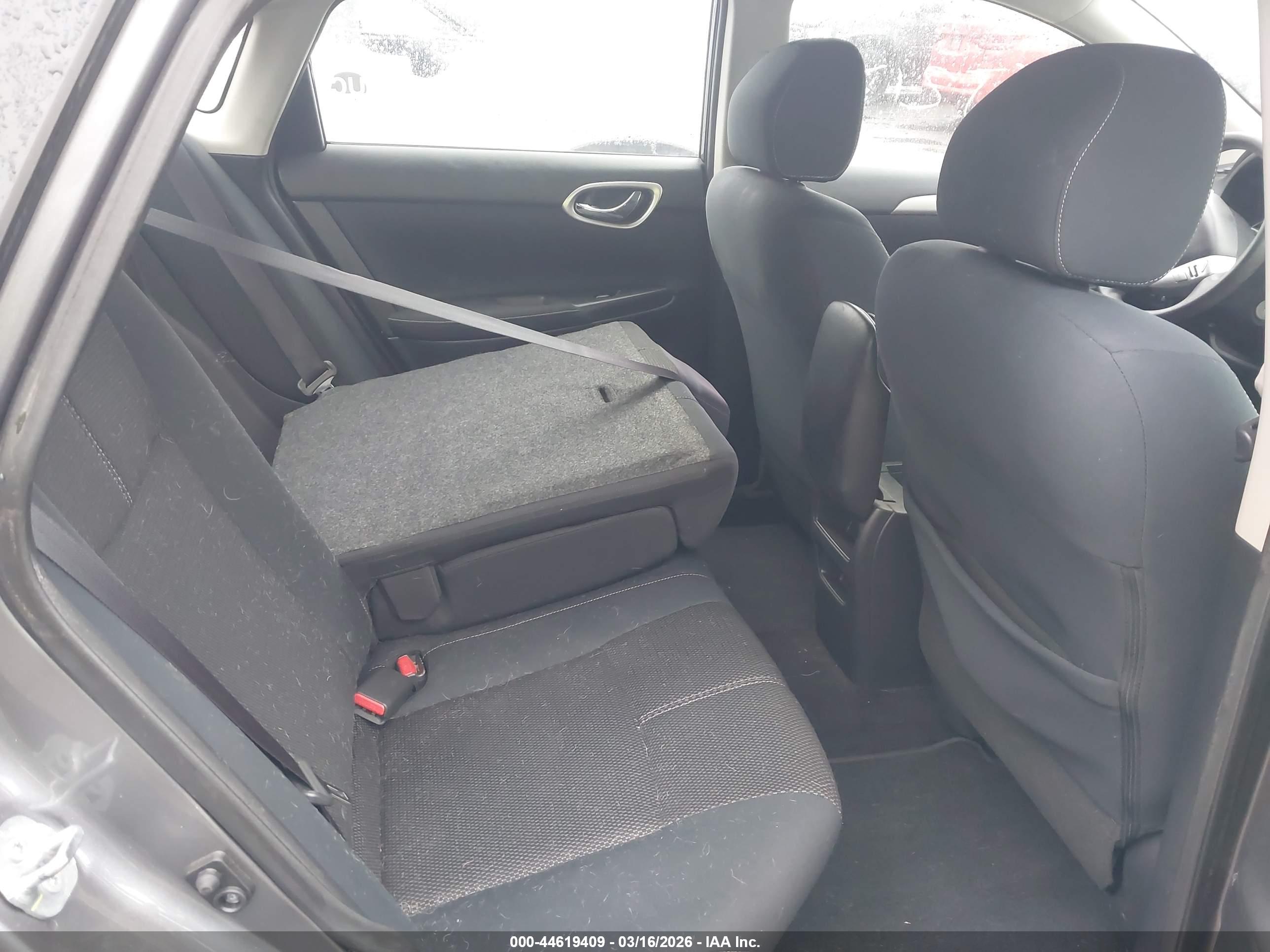NISSAN SENTRA image 8