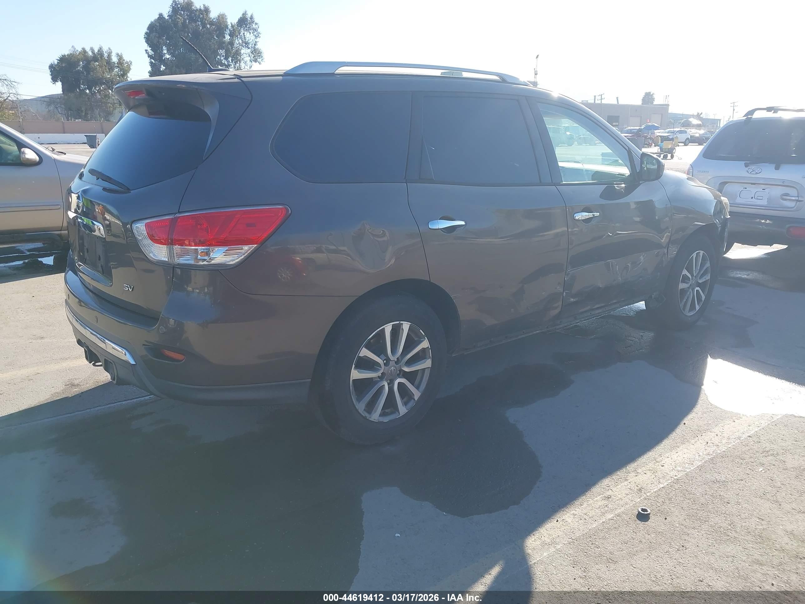 NISSAN PATHFINDER image 4