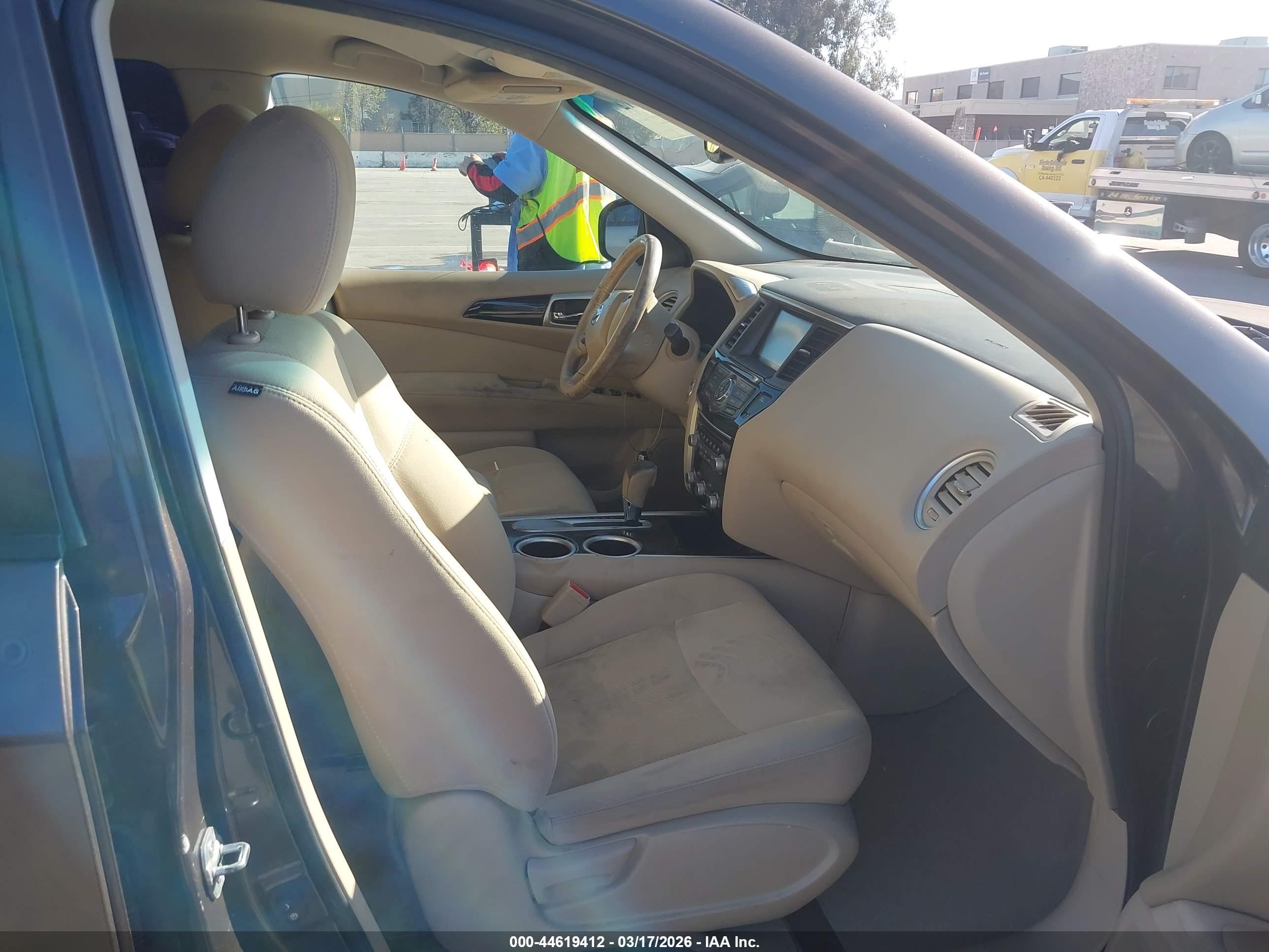 NISSAN PATHFINDER image 5