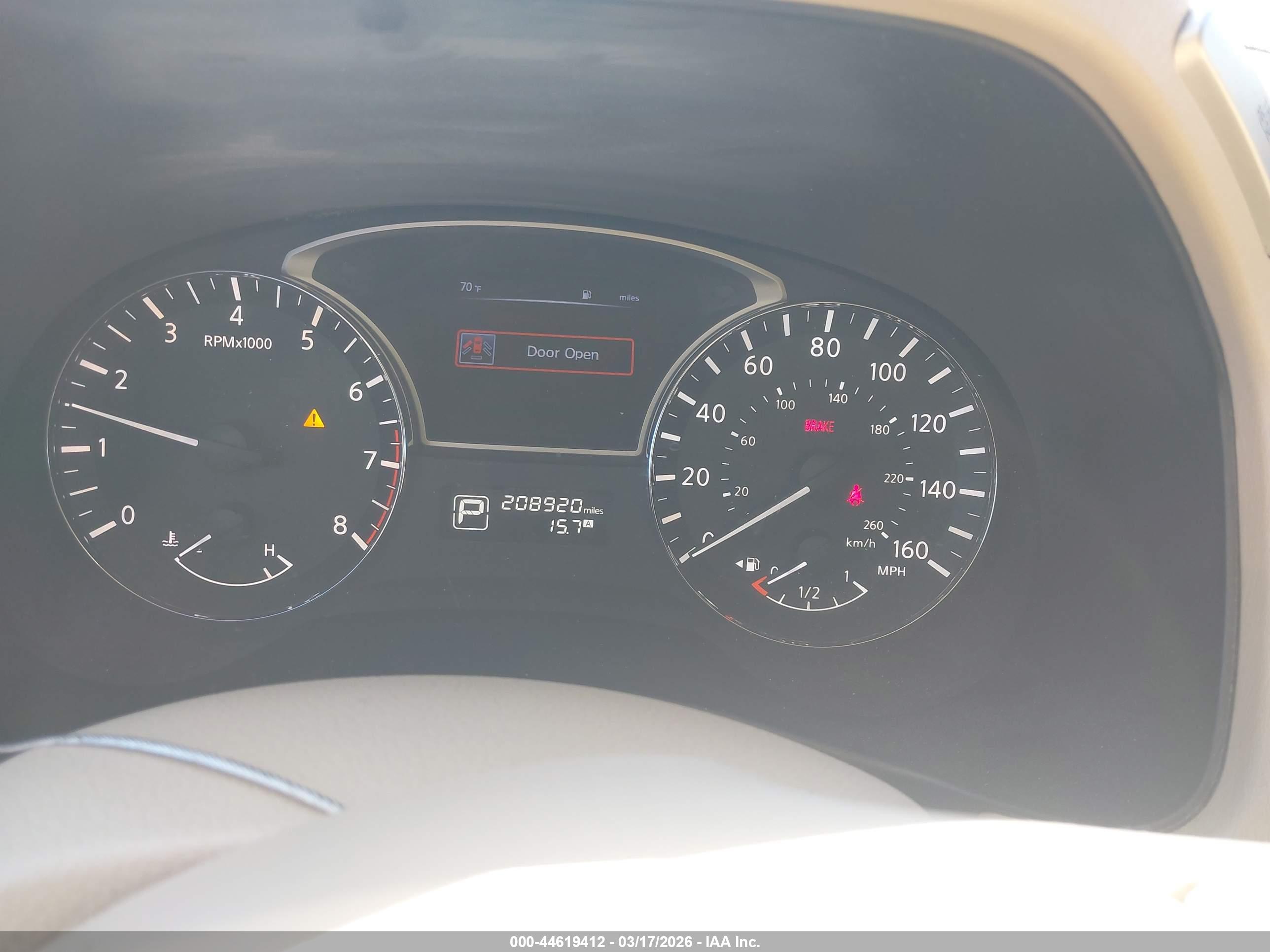 NISSAN PATHFINDER image 7