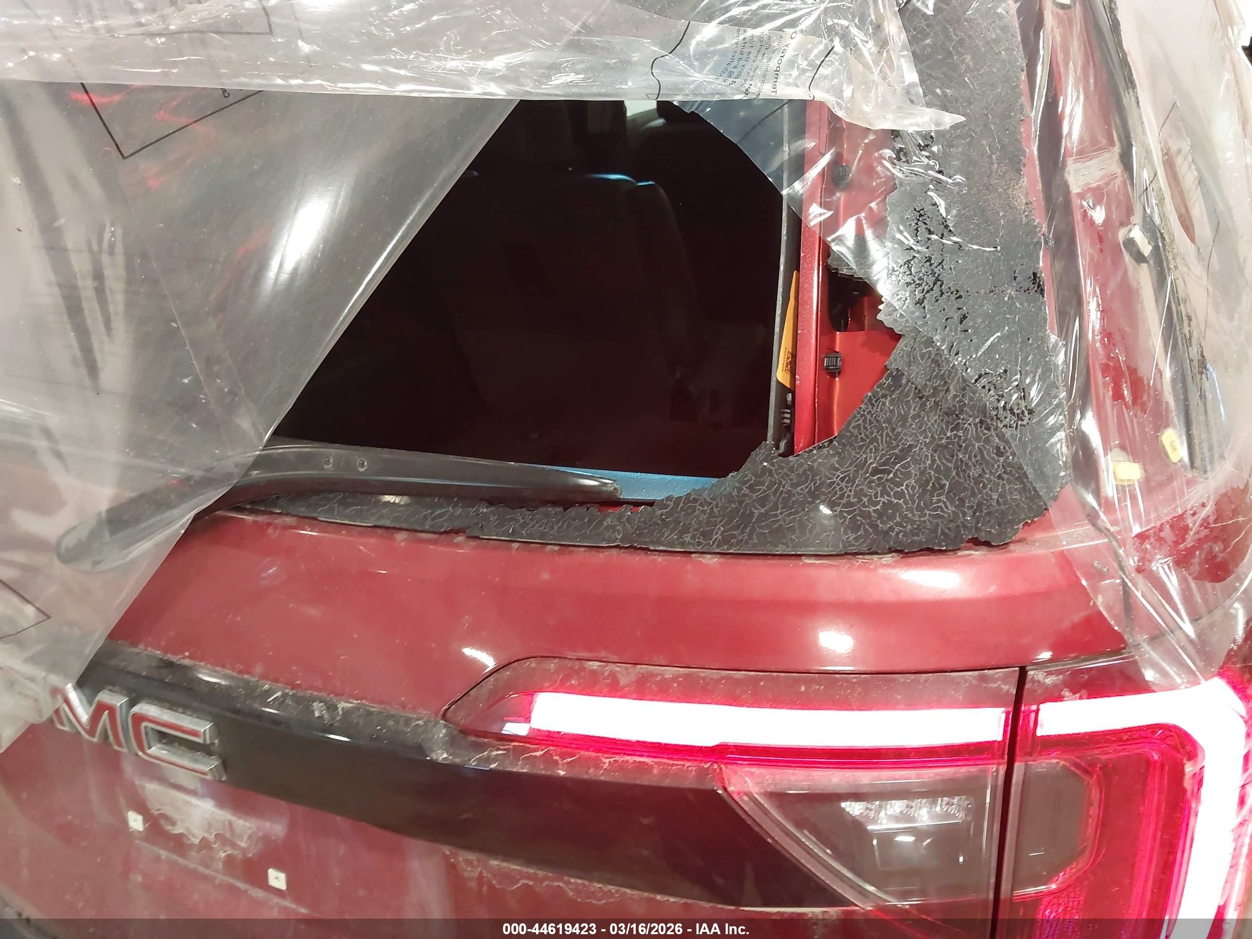 GMC ACADIA image 6