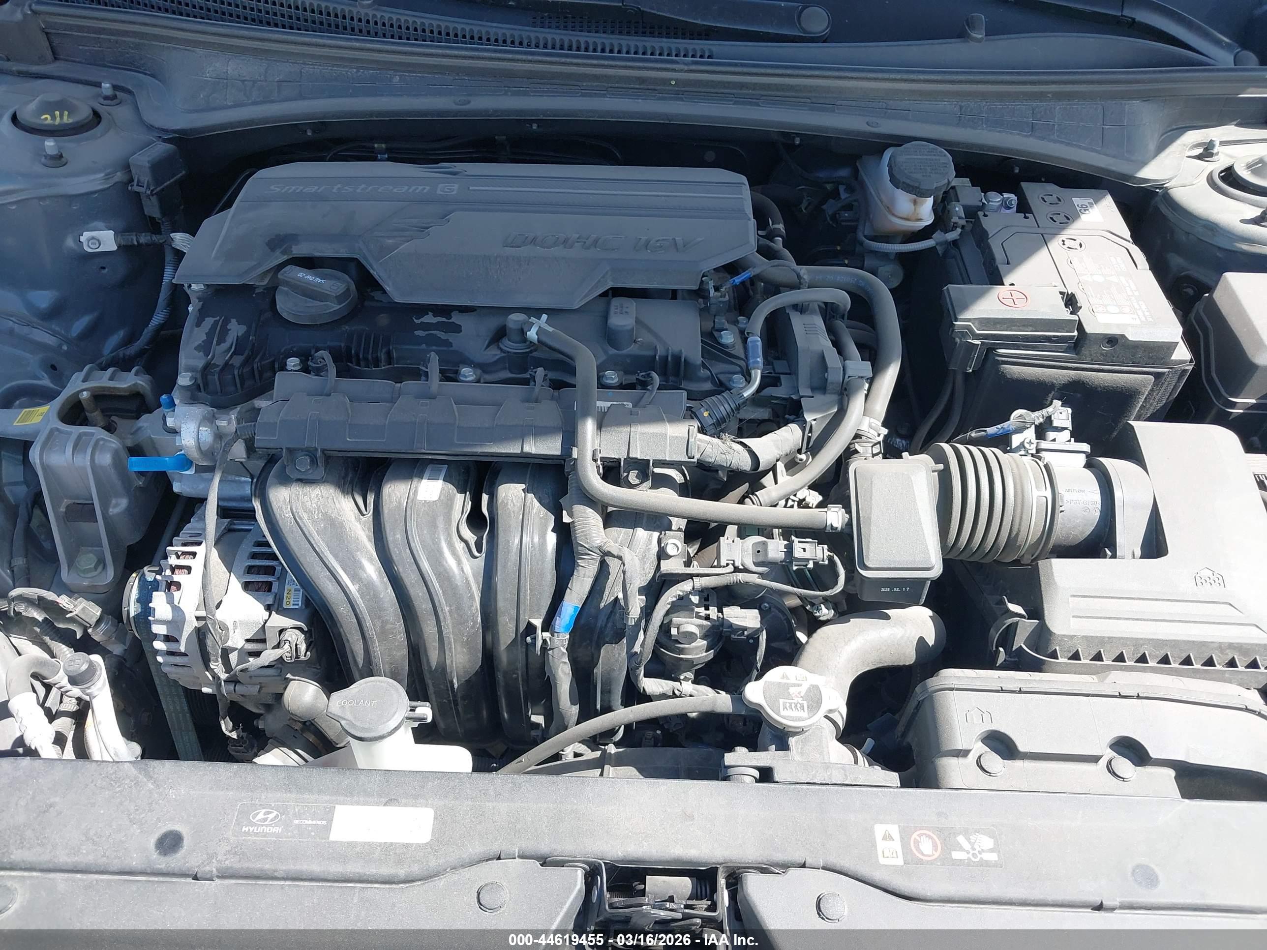 HYUNDAI ELANTRA image 10
