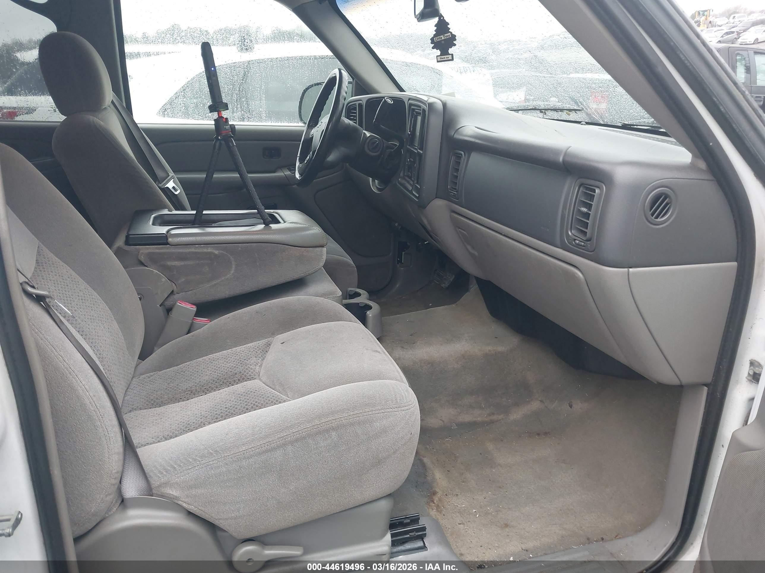 CHEVROLET TAHOE image 5
