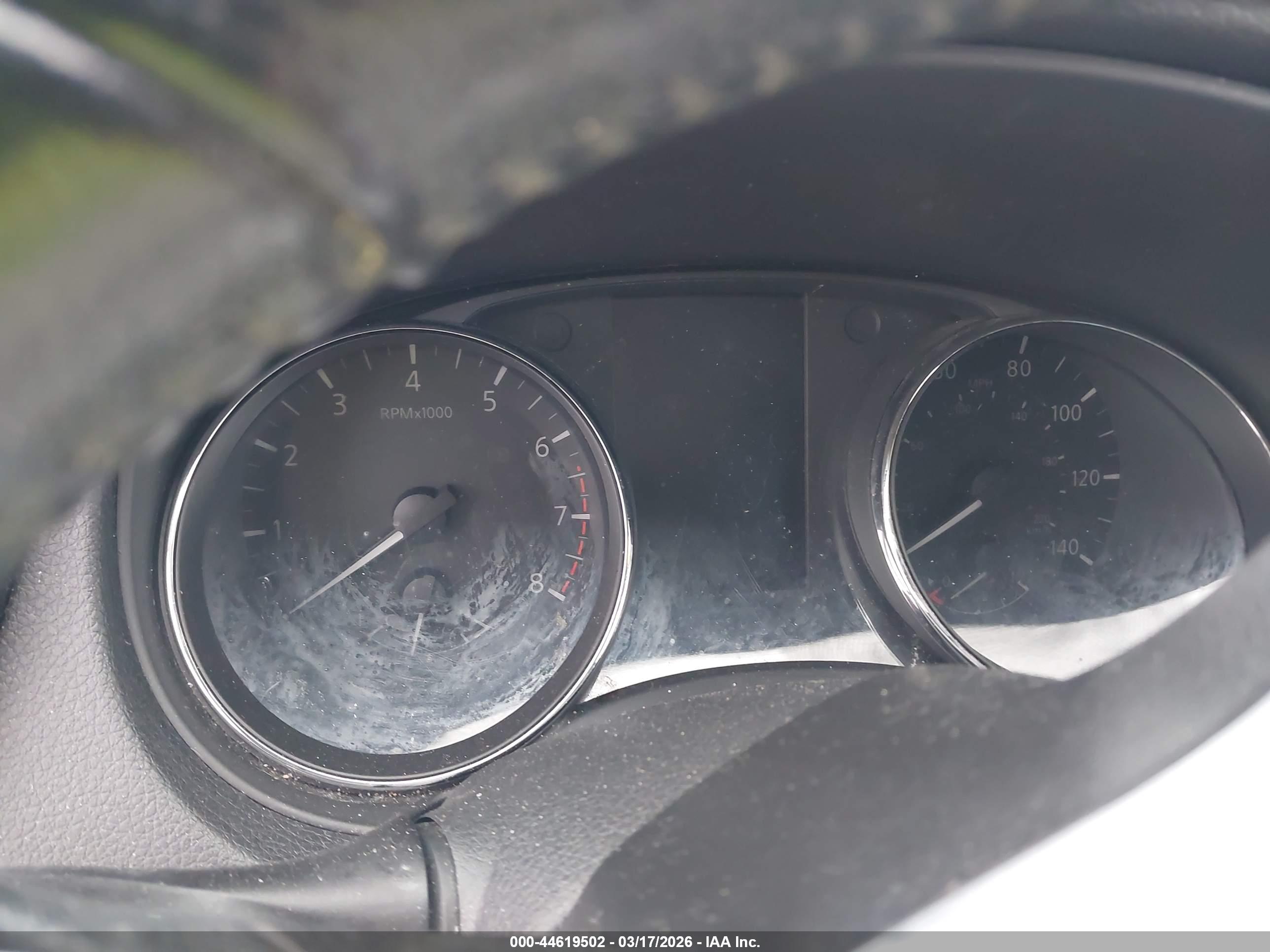 NISSAN ROGUE image 7