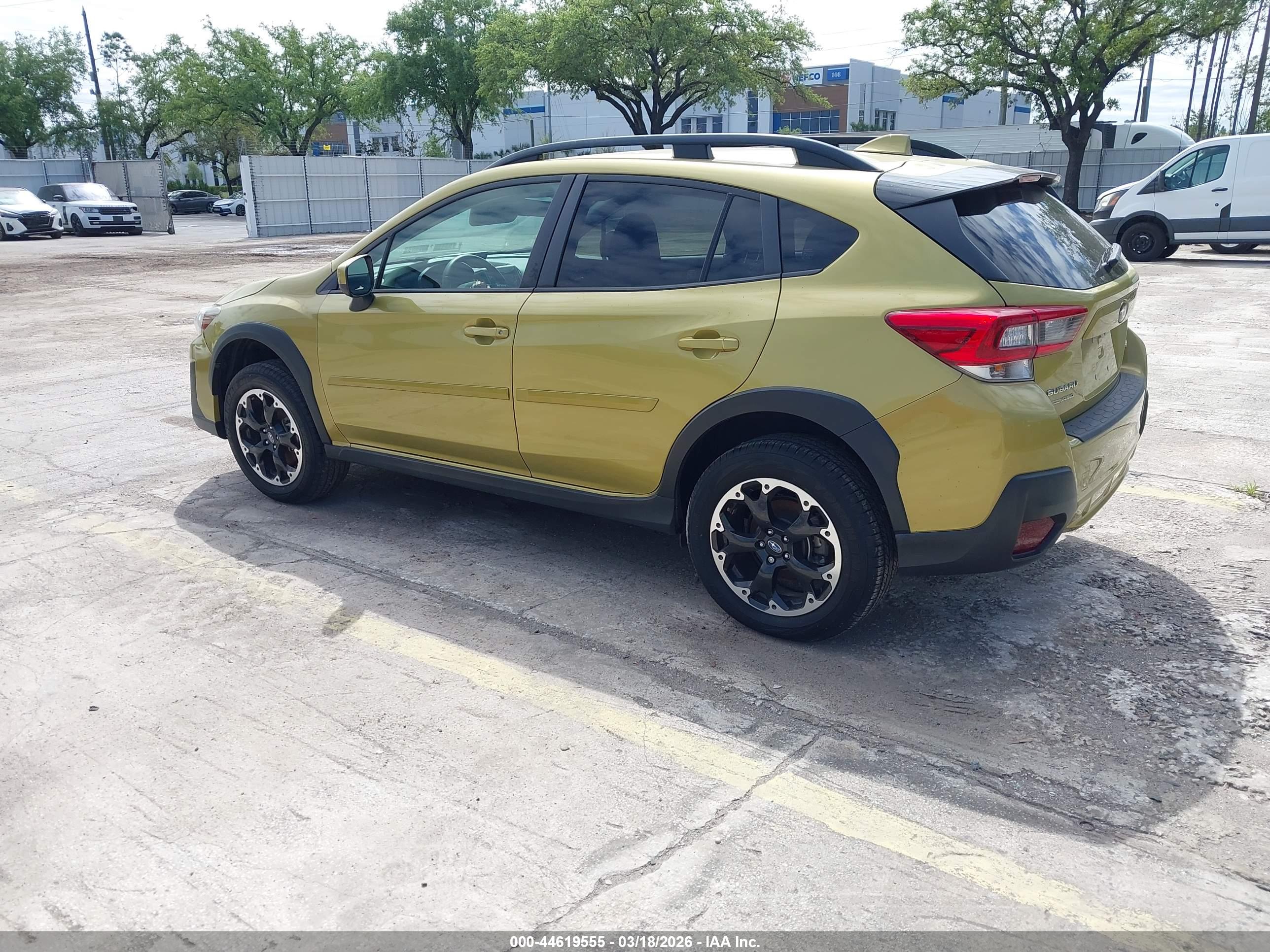 SUBARU CROSSTREK image 3