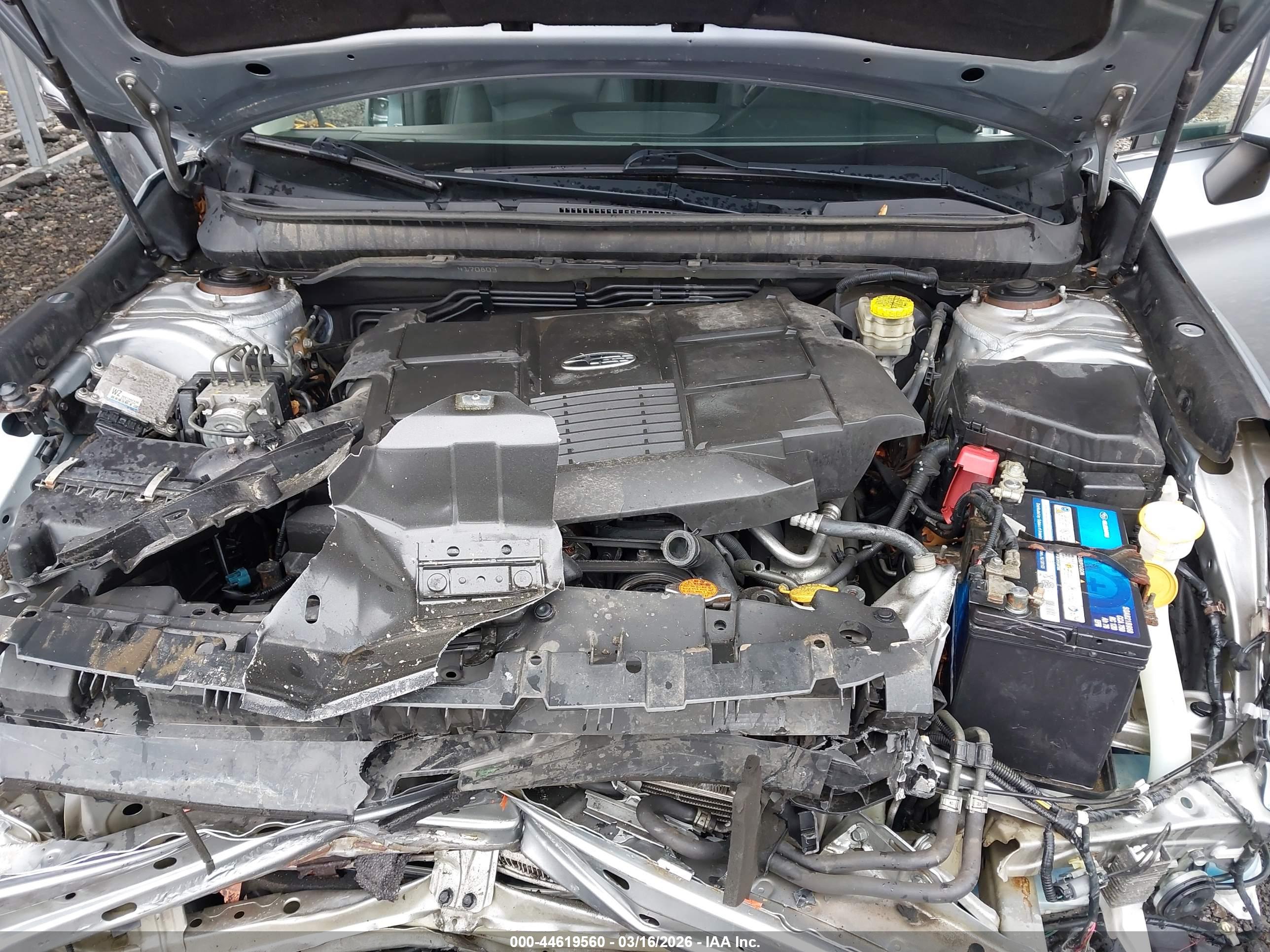 SUBARU OUTBACK image 10