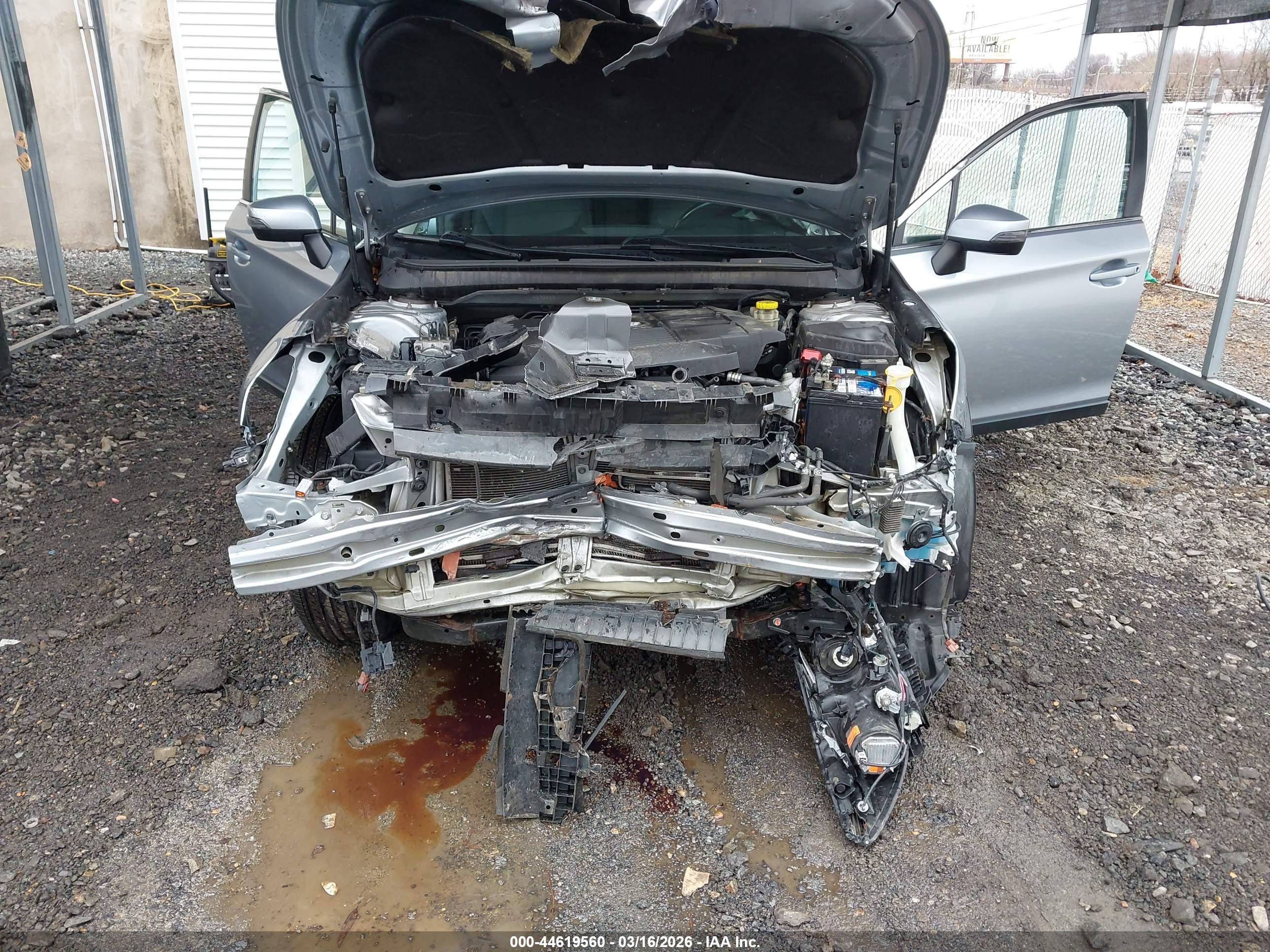 SUBARU OUTBACK image 6