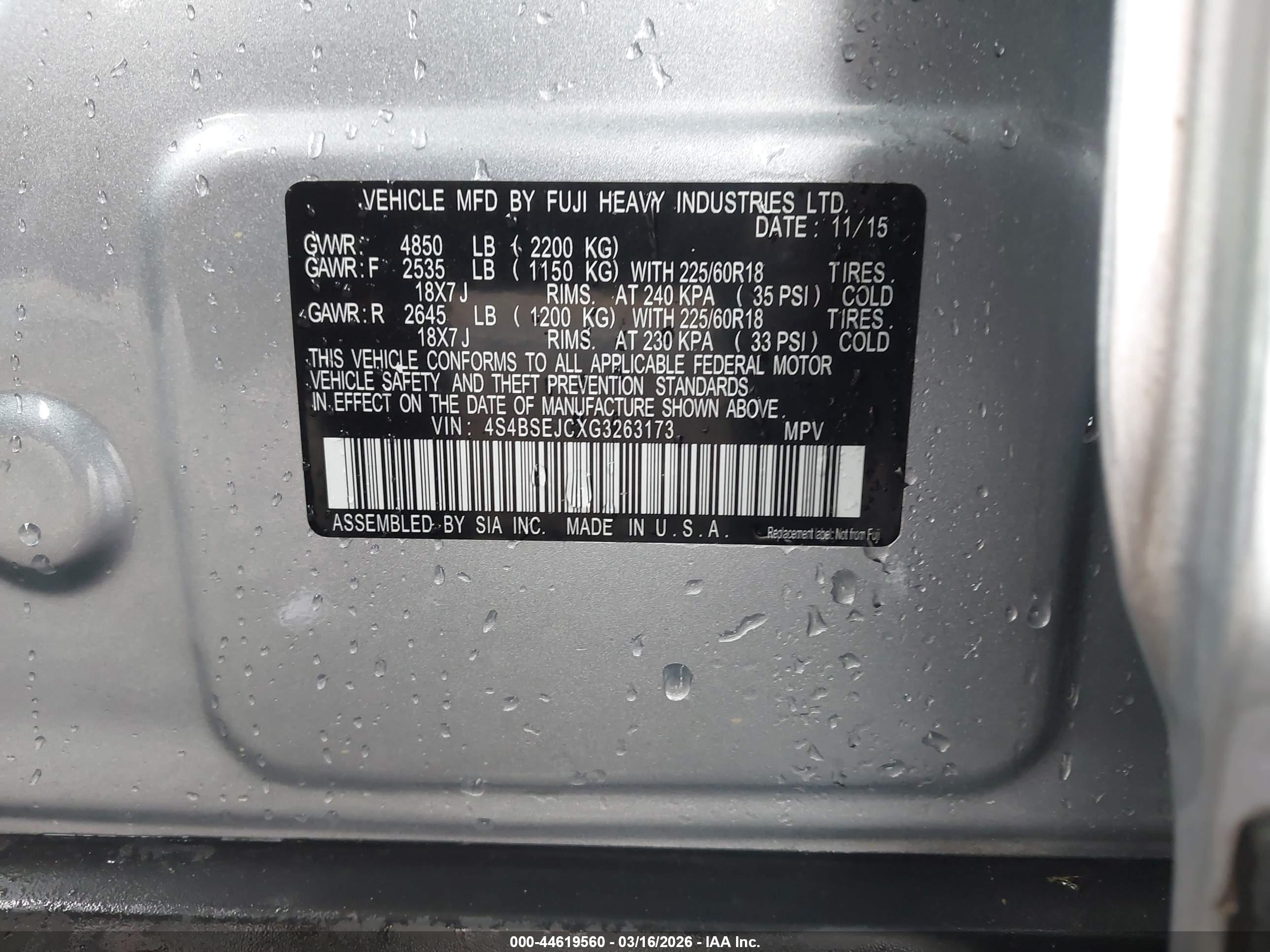SUBARU OUTBACK image 9
