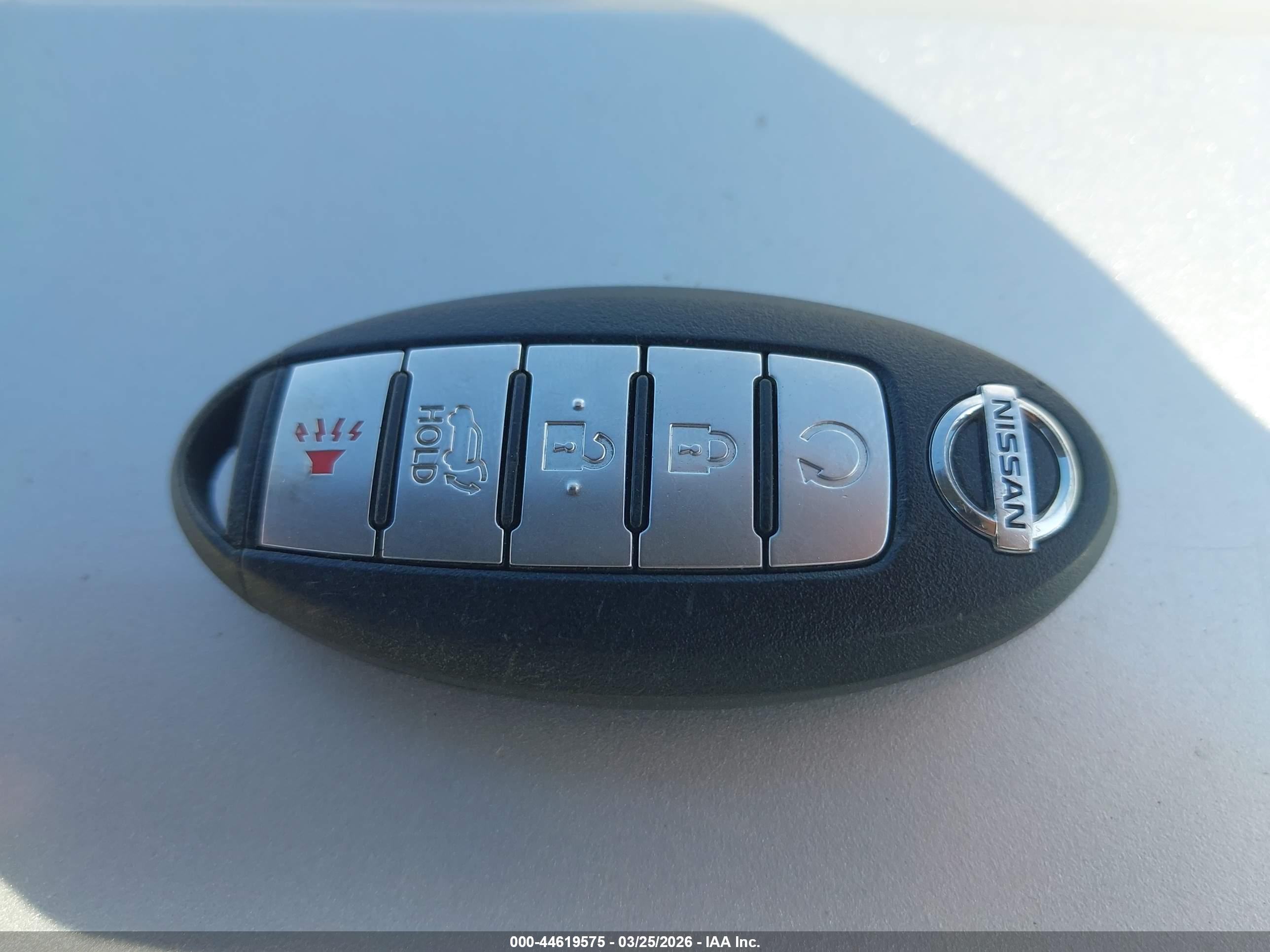 NISSAN ROGUE image 11