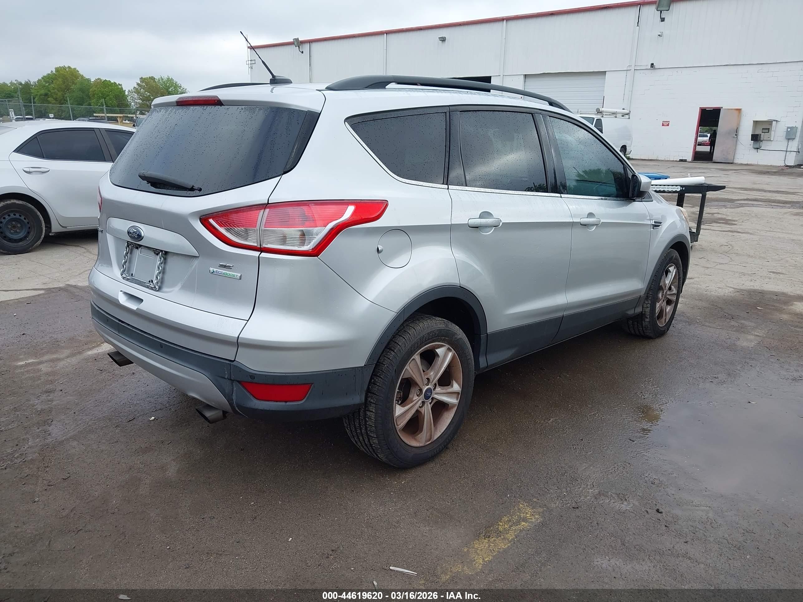 FORD ESCAPE image 4