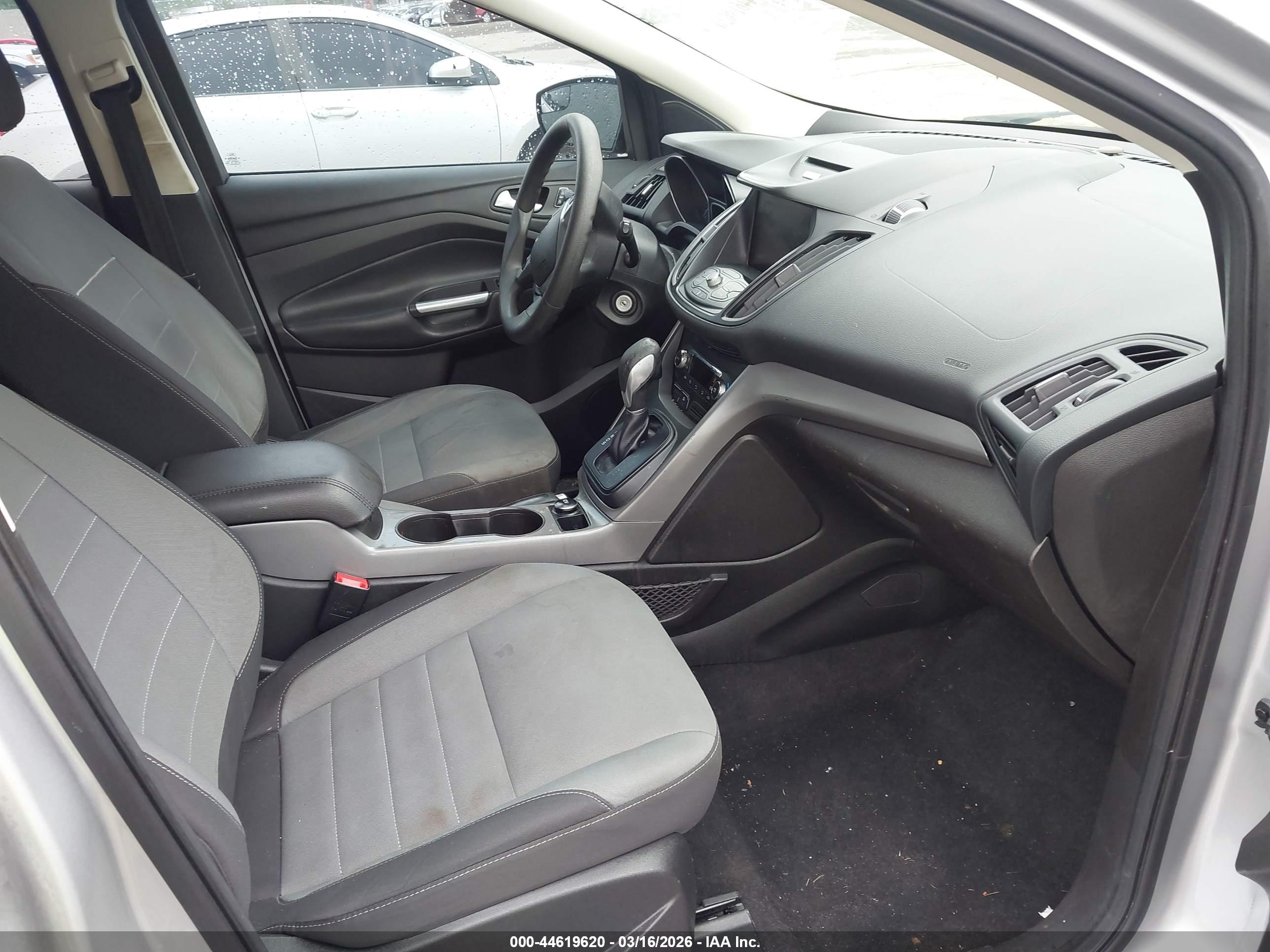 FORD ESCAPE image 5