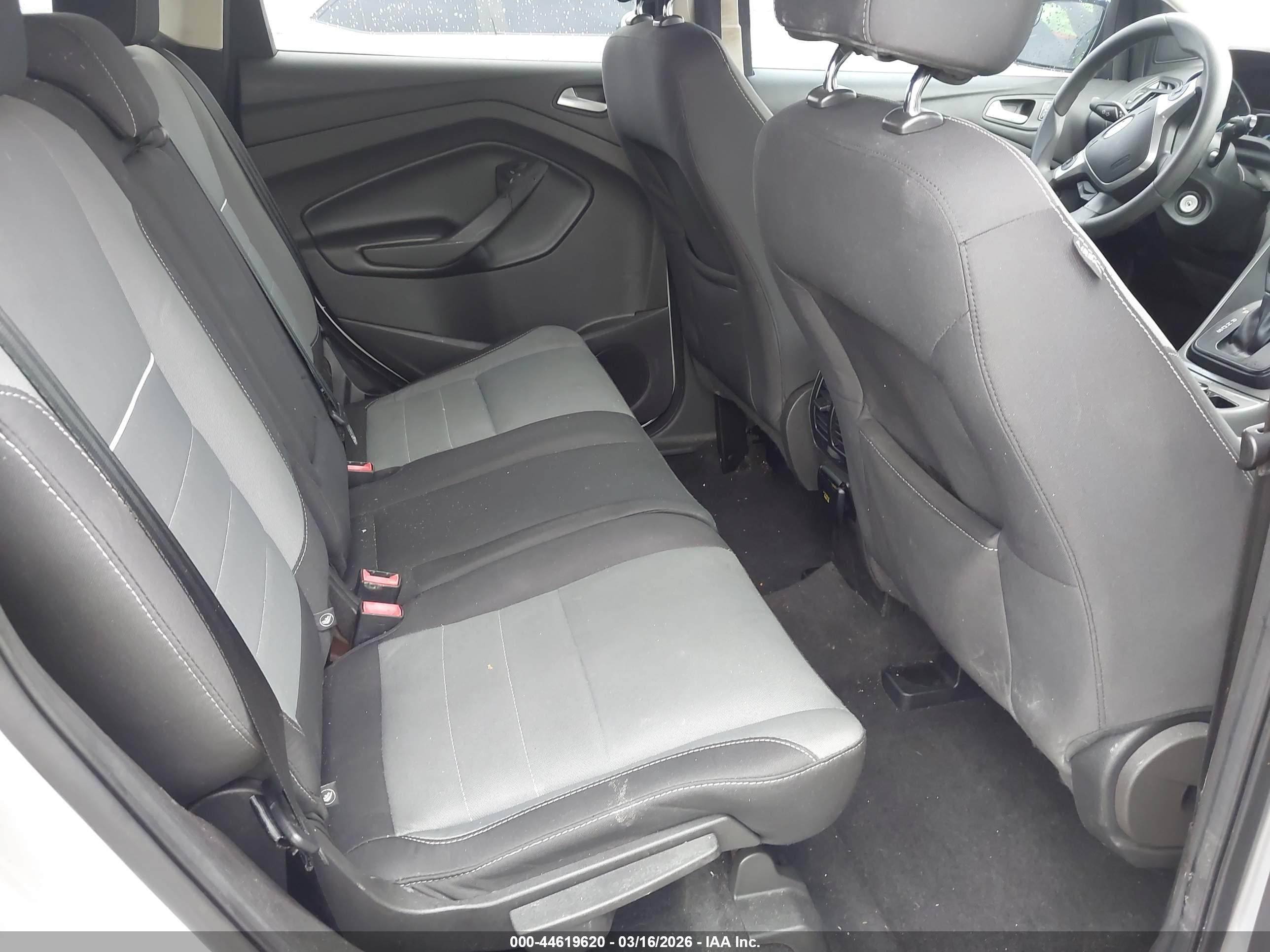 FORD ESCAPE image 8