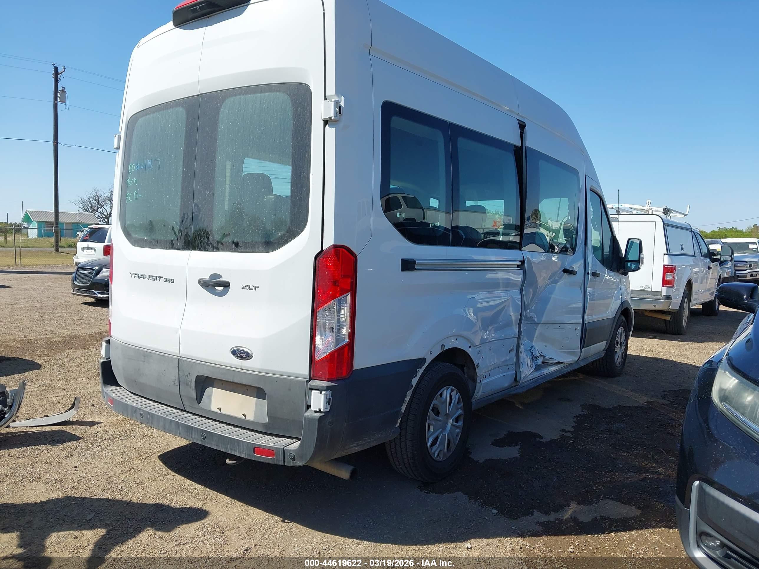 FORD TRANSIT-350 image 4