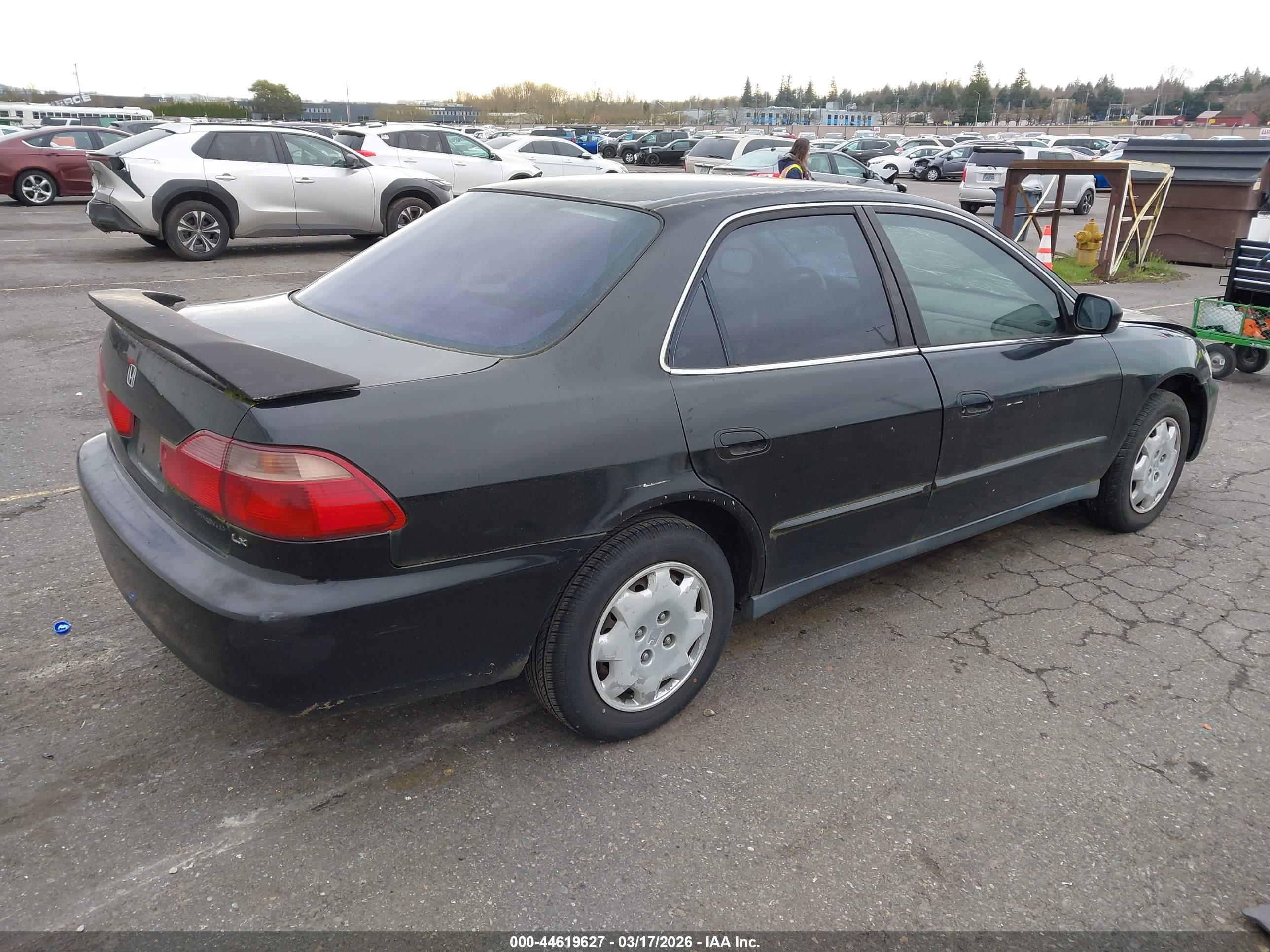 HONDA ACCORD image 4