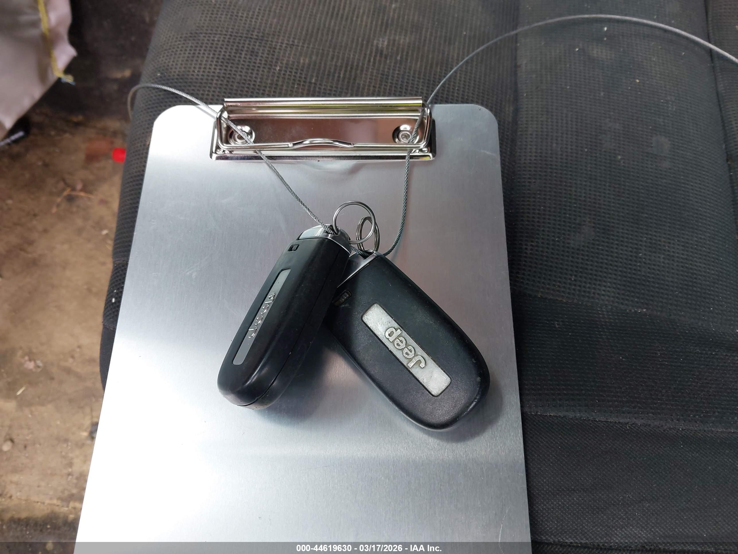 JEEP GRAND image 11