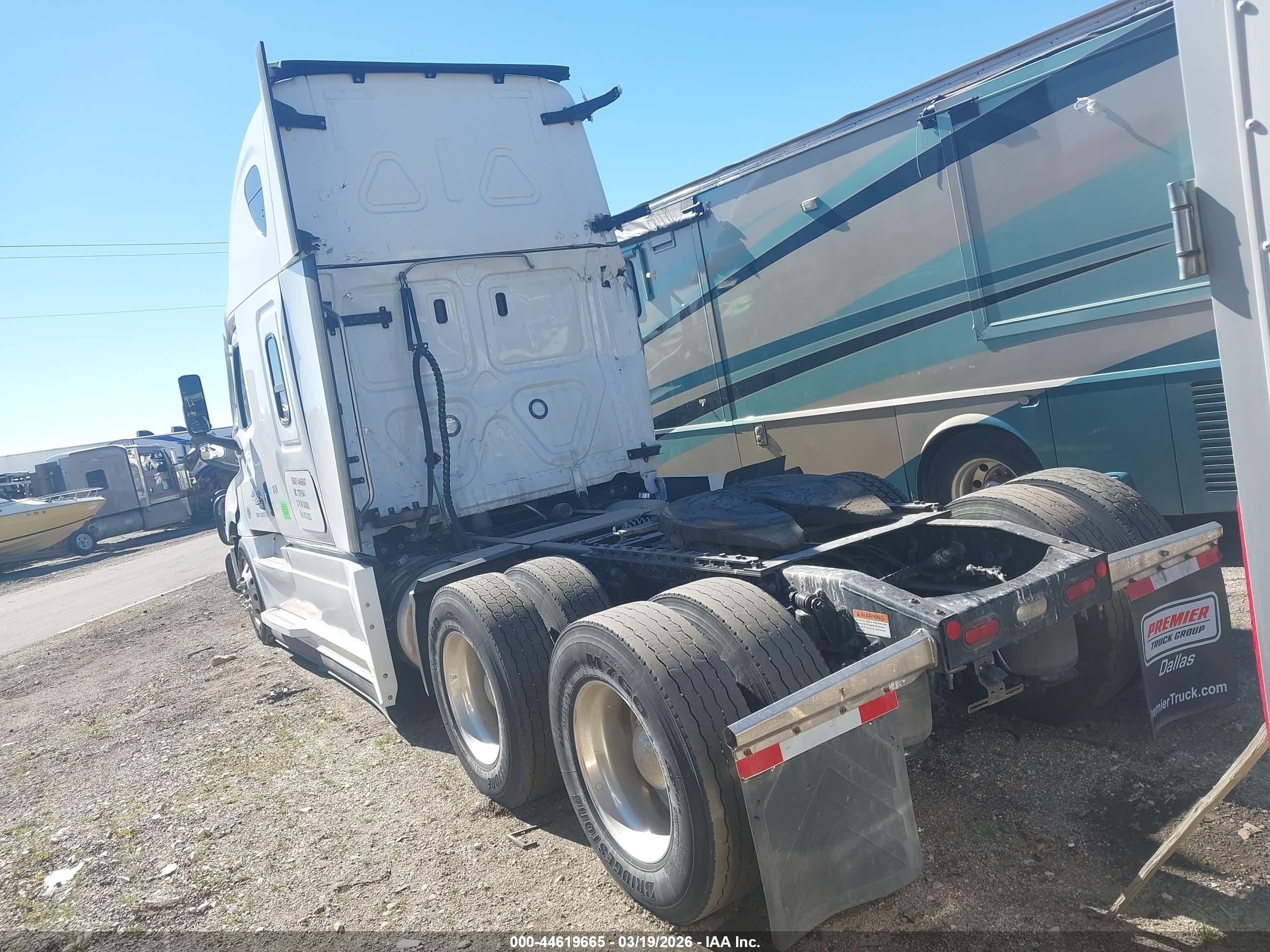 FREIGHTLINER NEW image 3