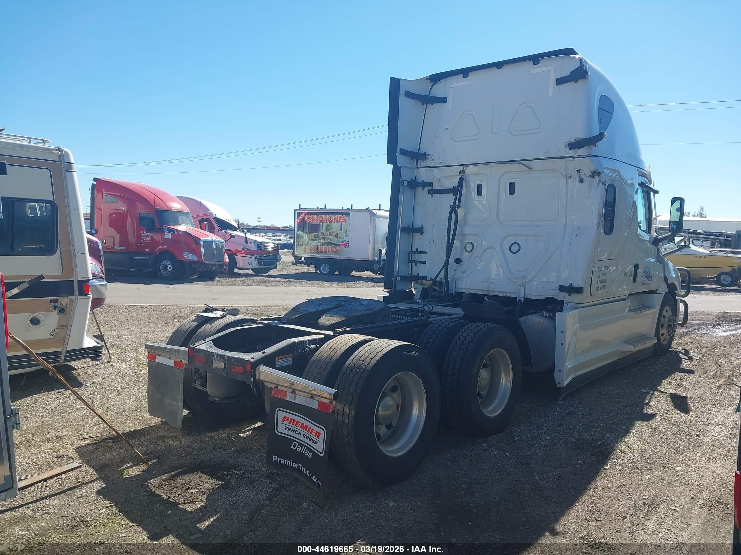 FREIGHTLINER NEW image 4