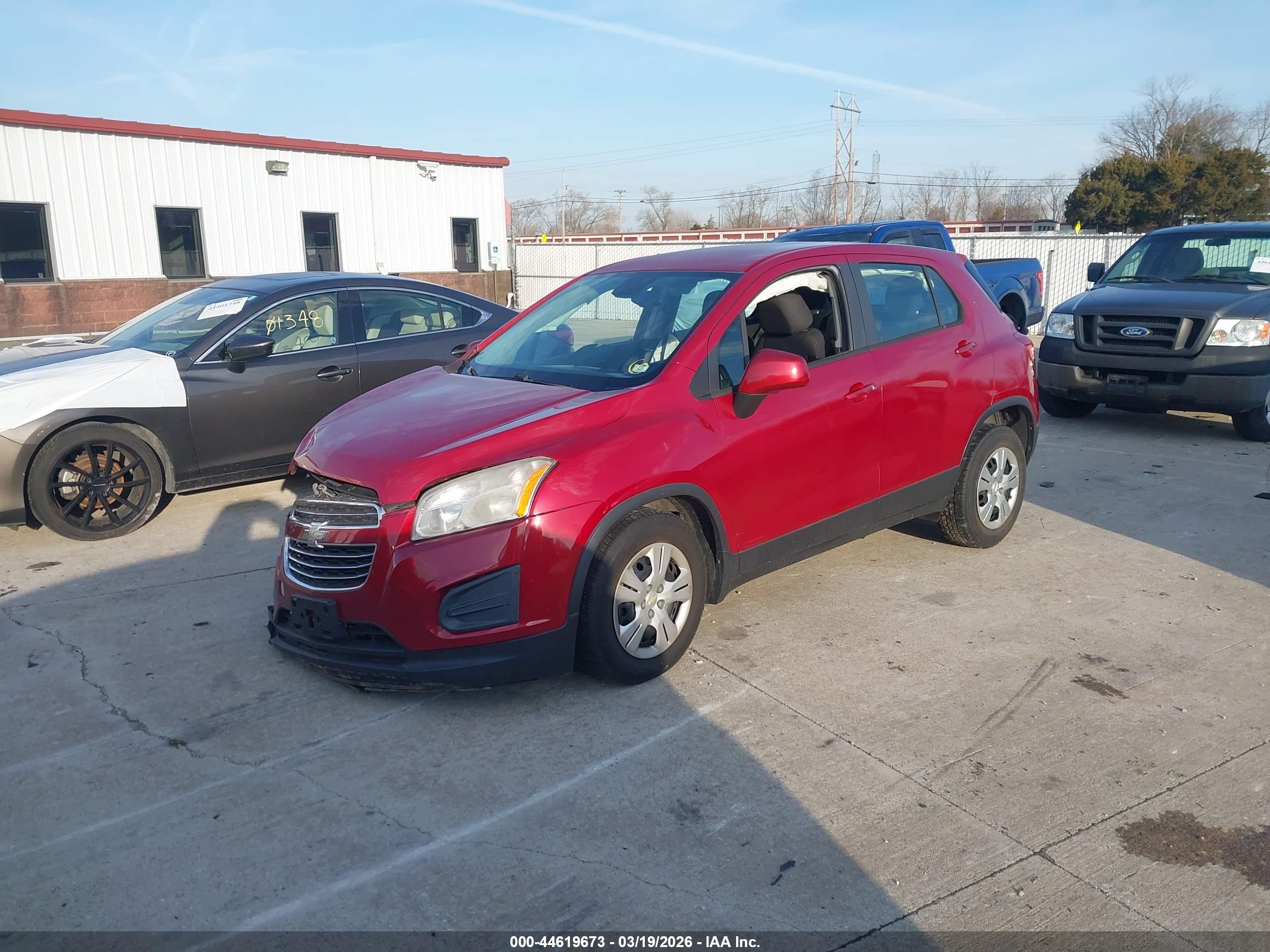 CHEVROLET TRAX image 2