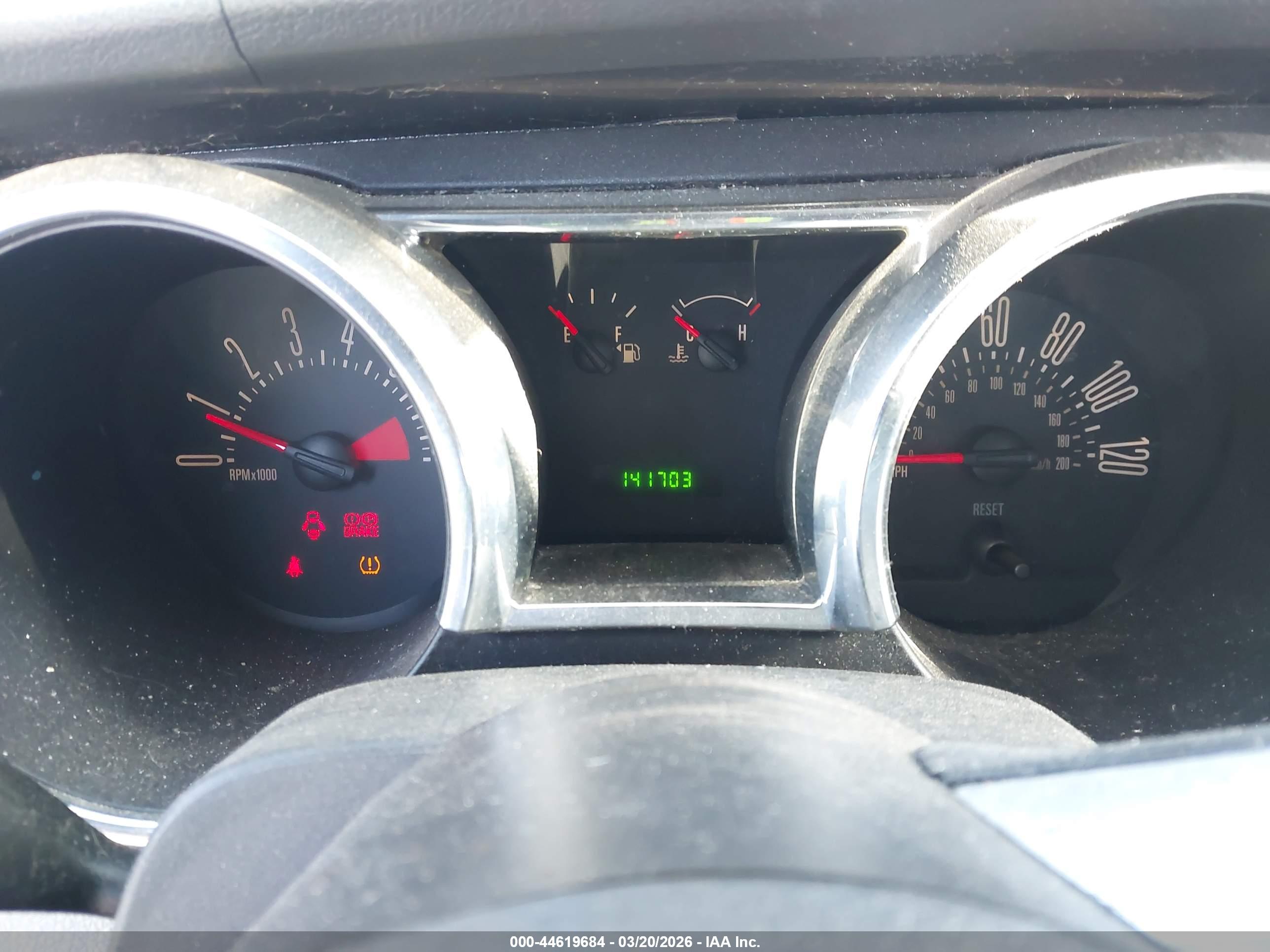 FORD MUSTANG image 7