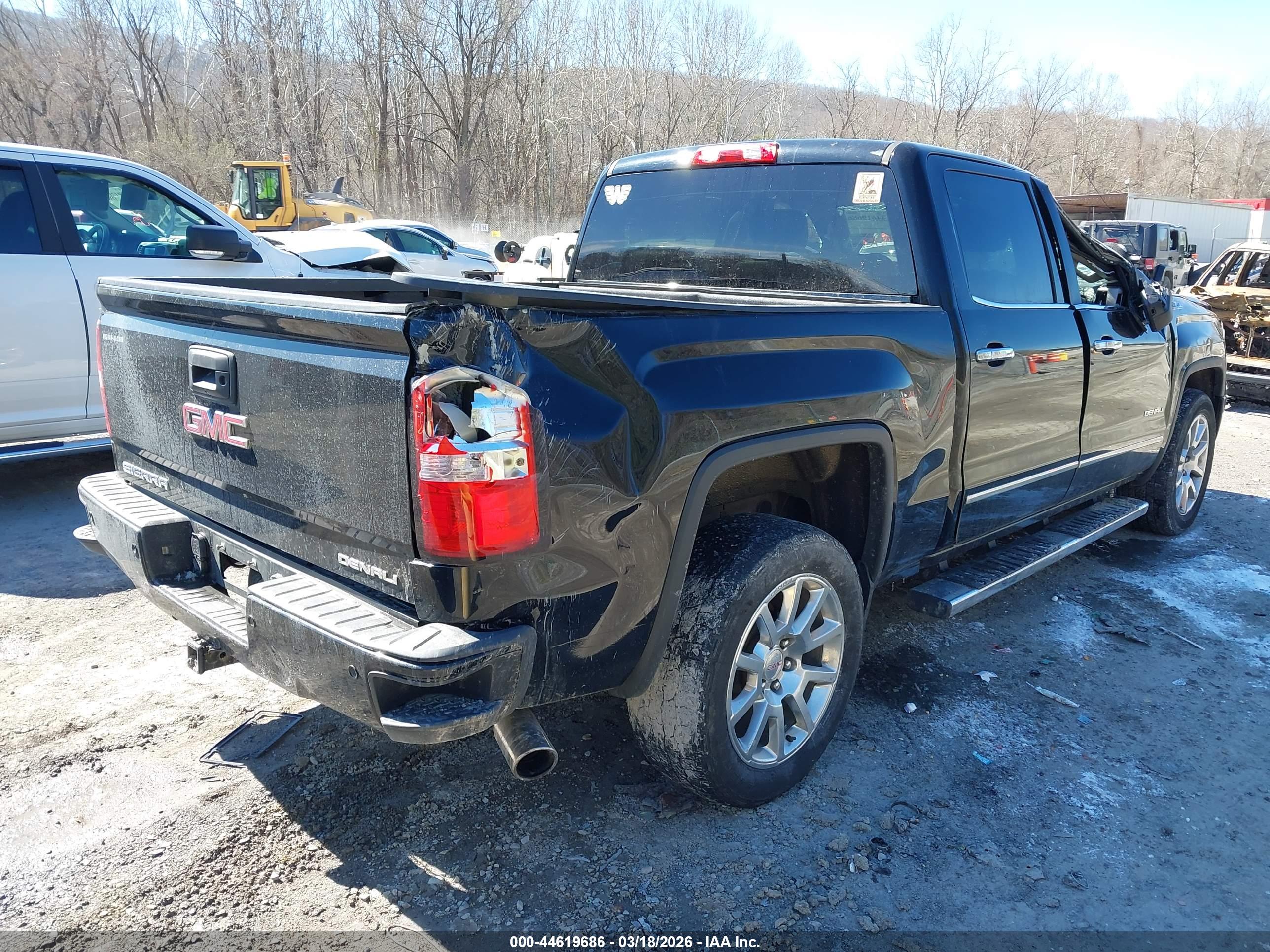 GMC SIERRA image 4