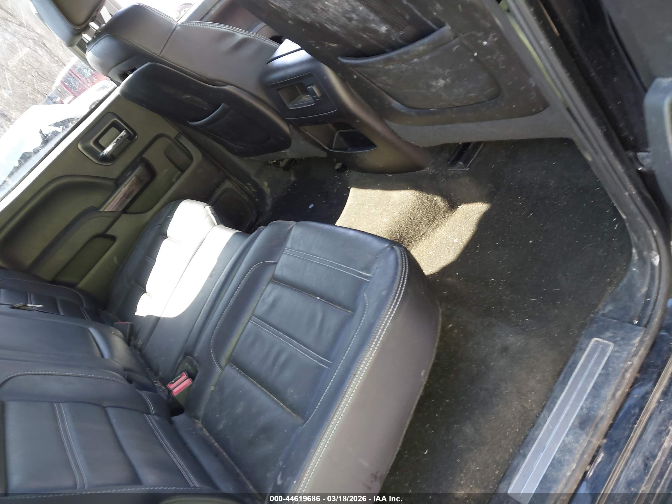 GMC SIERRA image 8