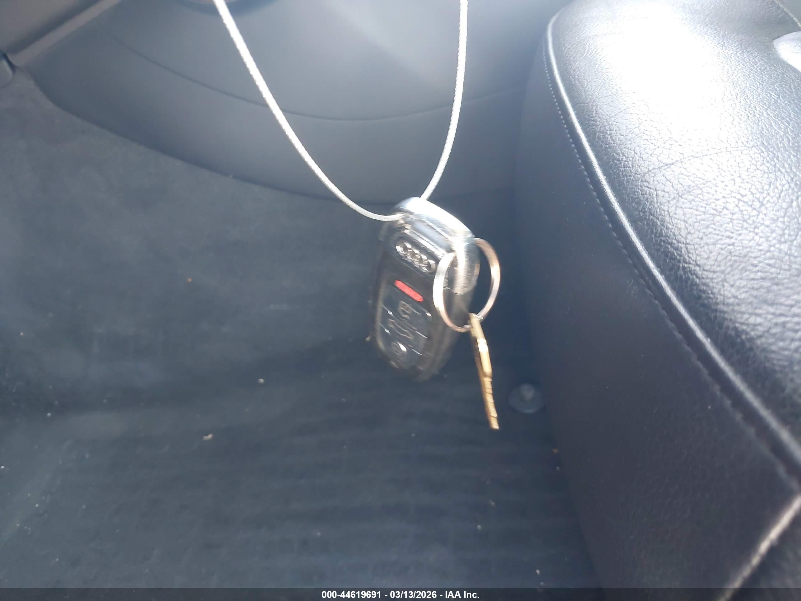 AUDI A4 image 11