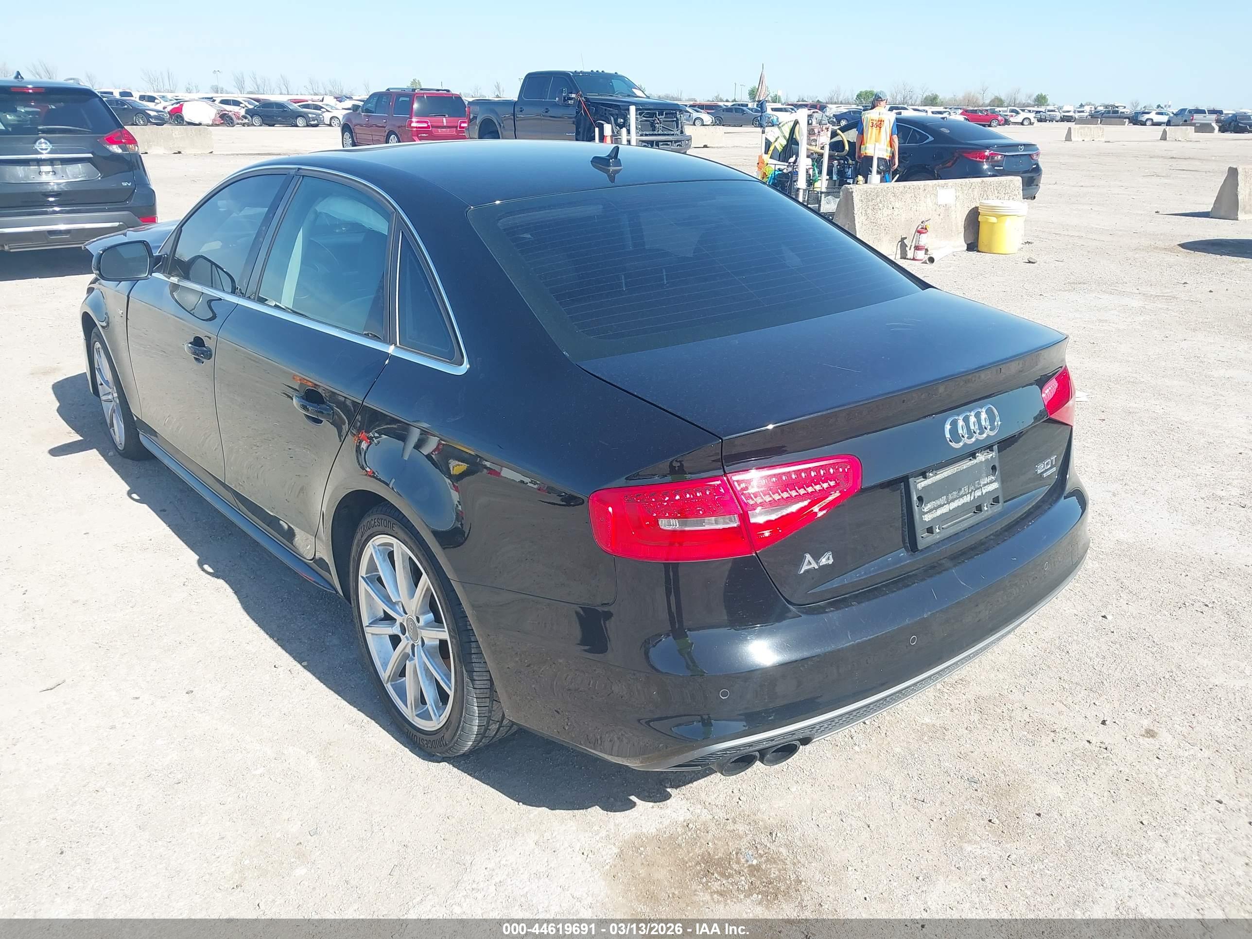 AUDI A4 image 3