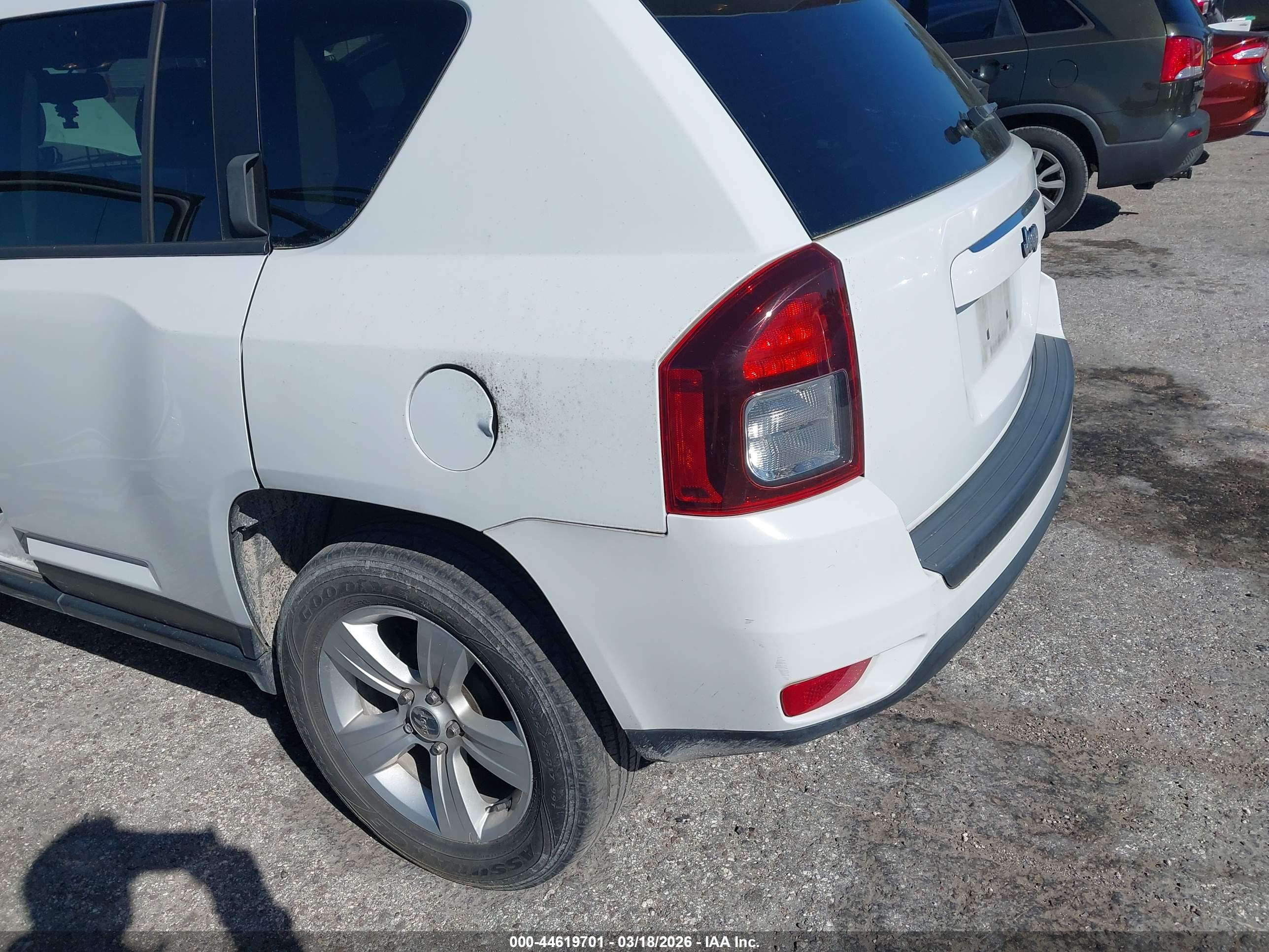 JEEP COMPASS image 6