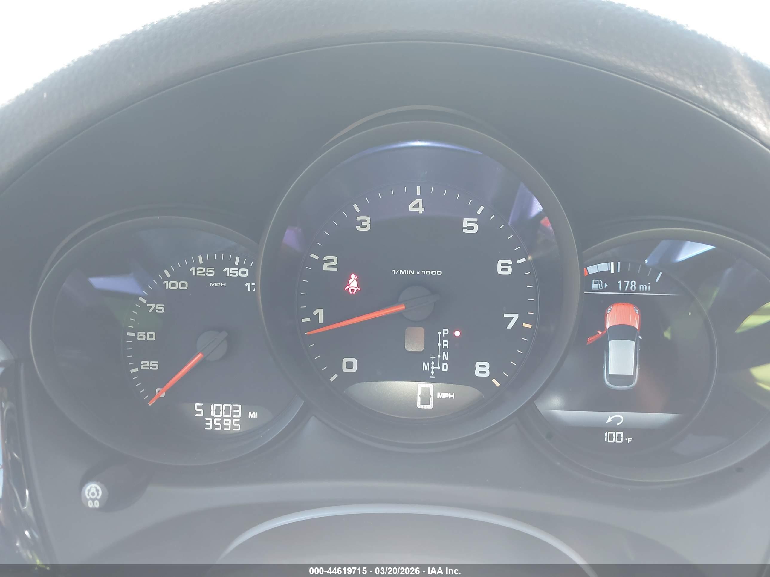 PORSCHE MACAN image 7