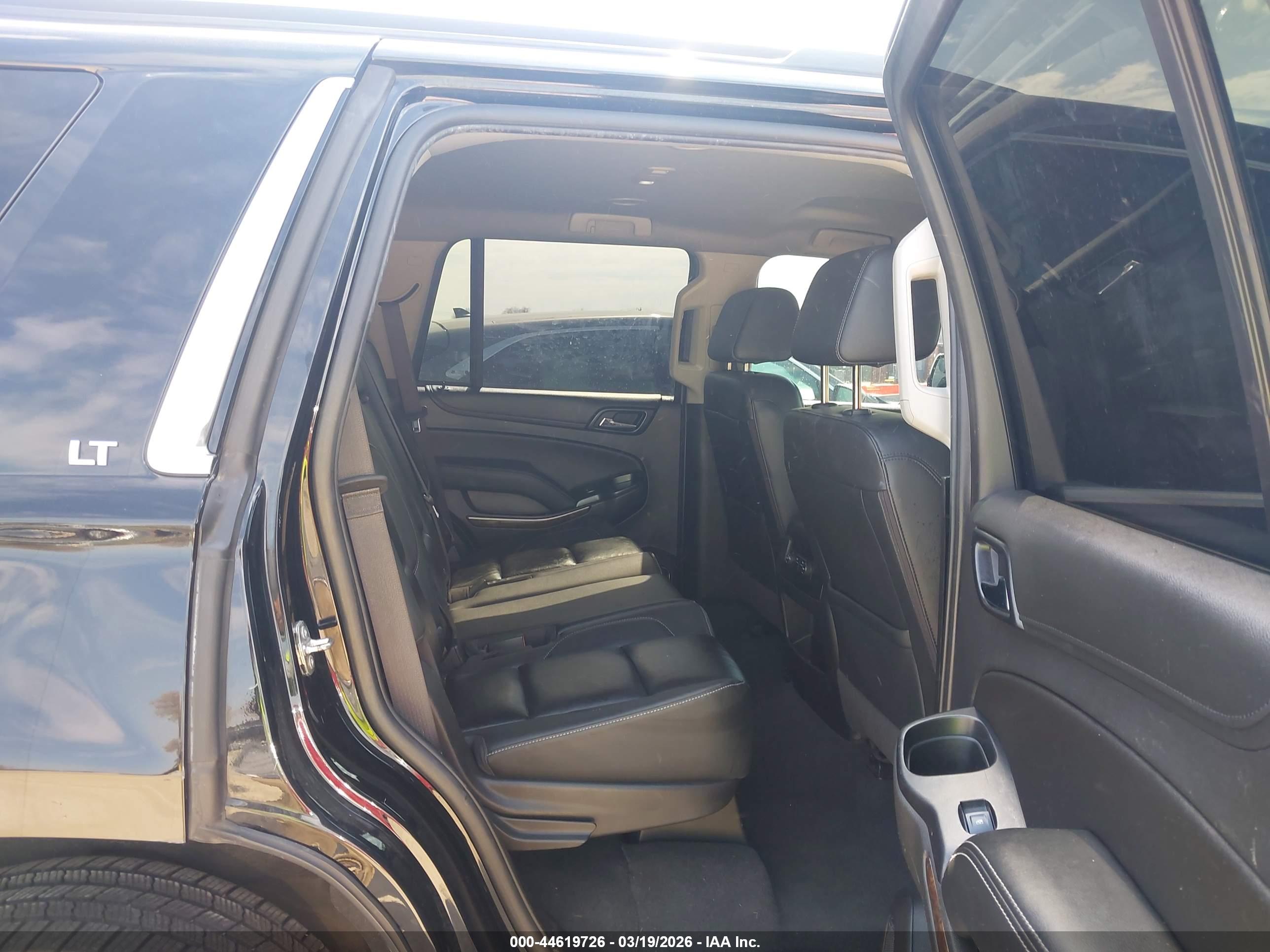 CHEVROLET TAHOE image 8