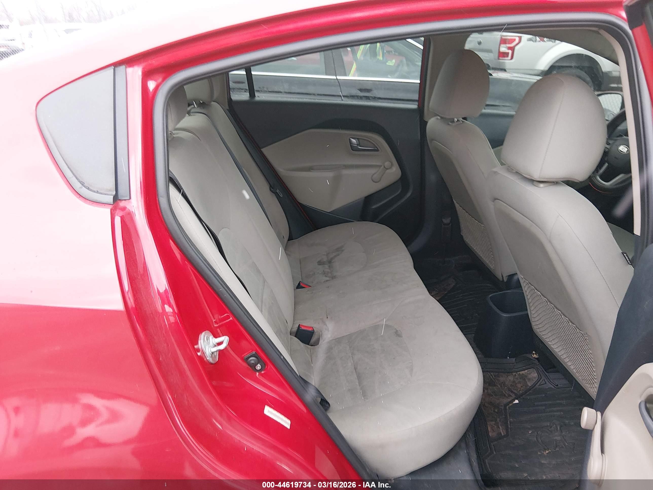KIA RIO image 8