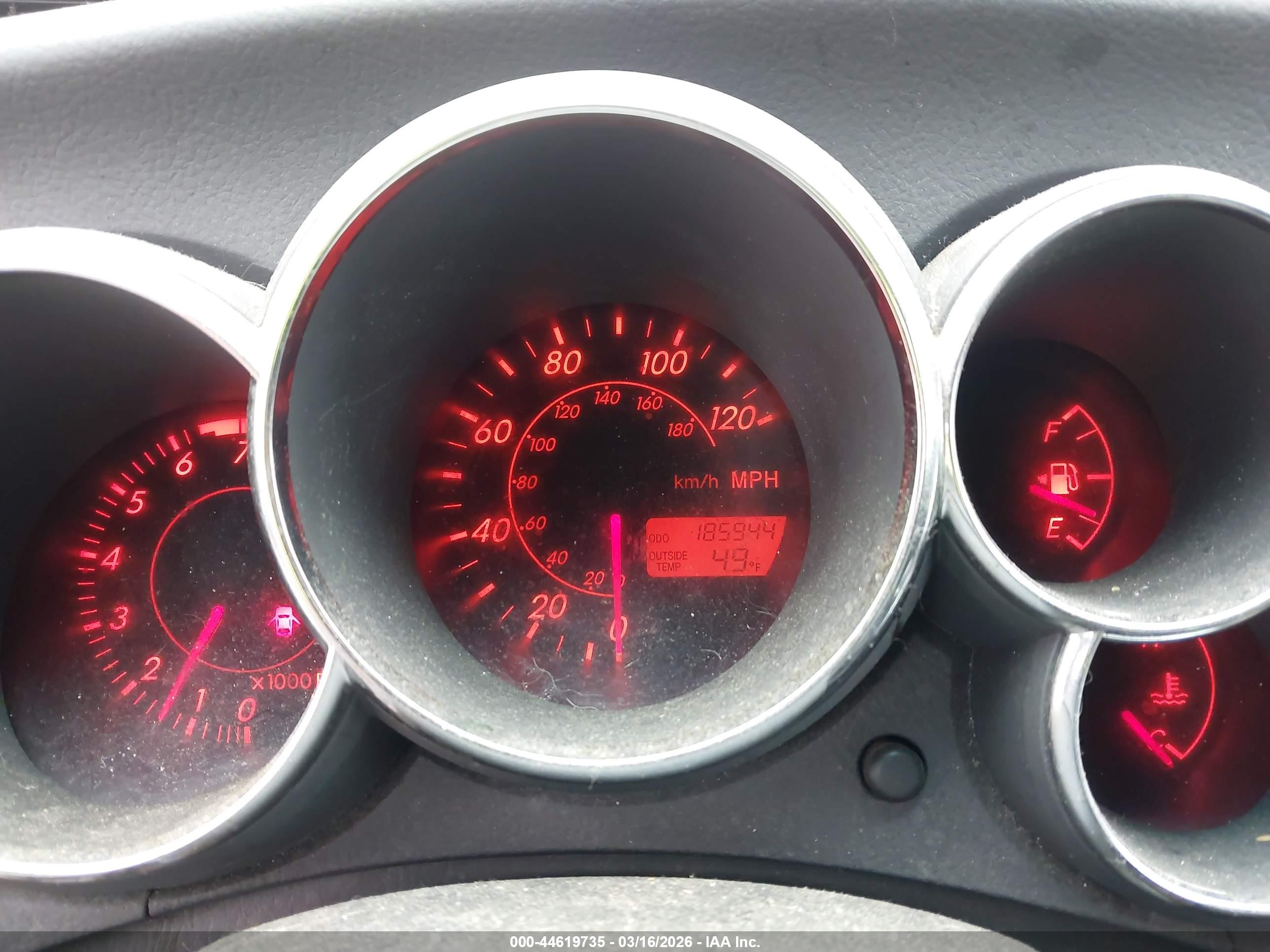 PONTIAC VIBE image 7