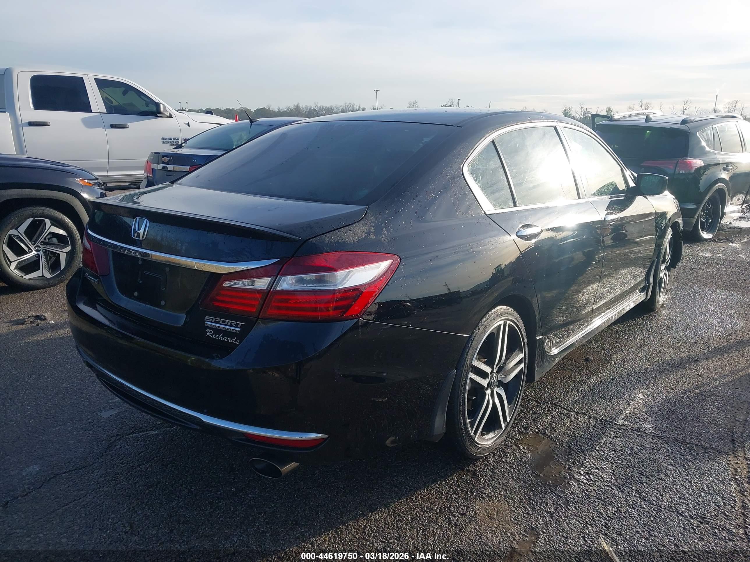 HONDA ACCORD image 4