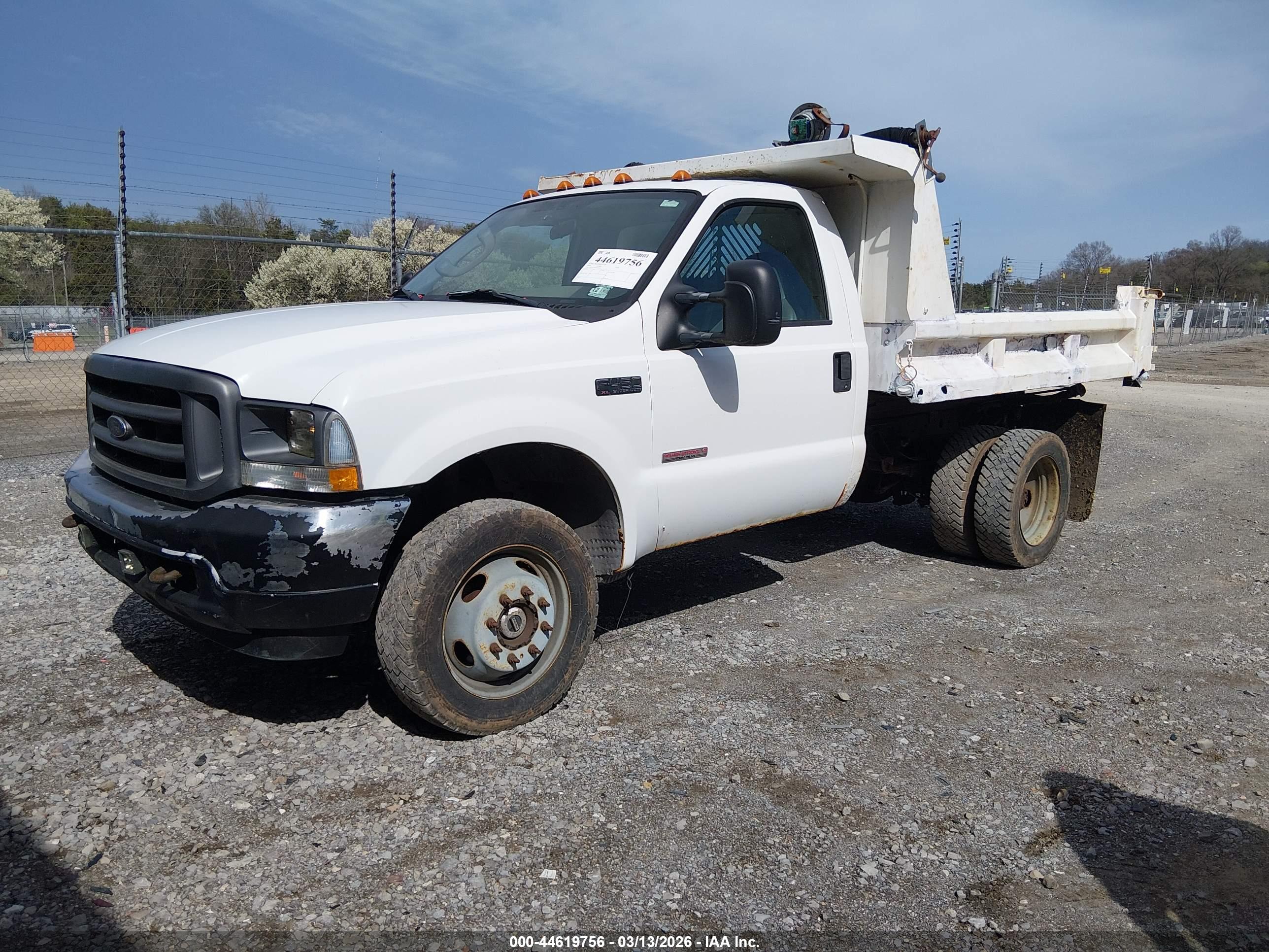 FORD F-450 image 2