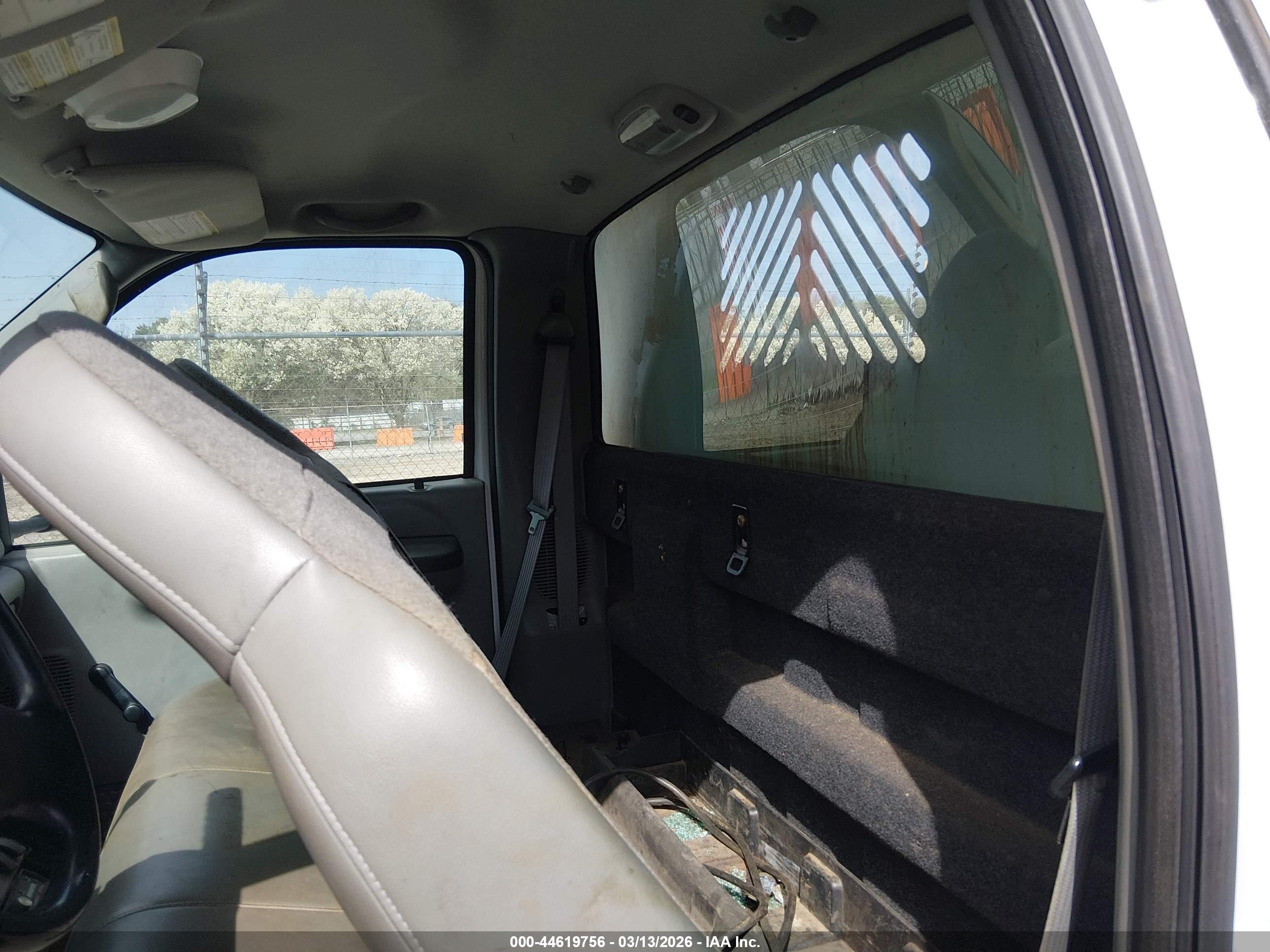FORD F-450 image 7
