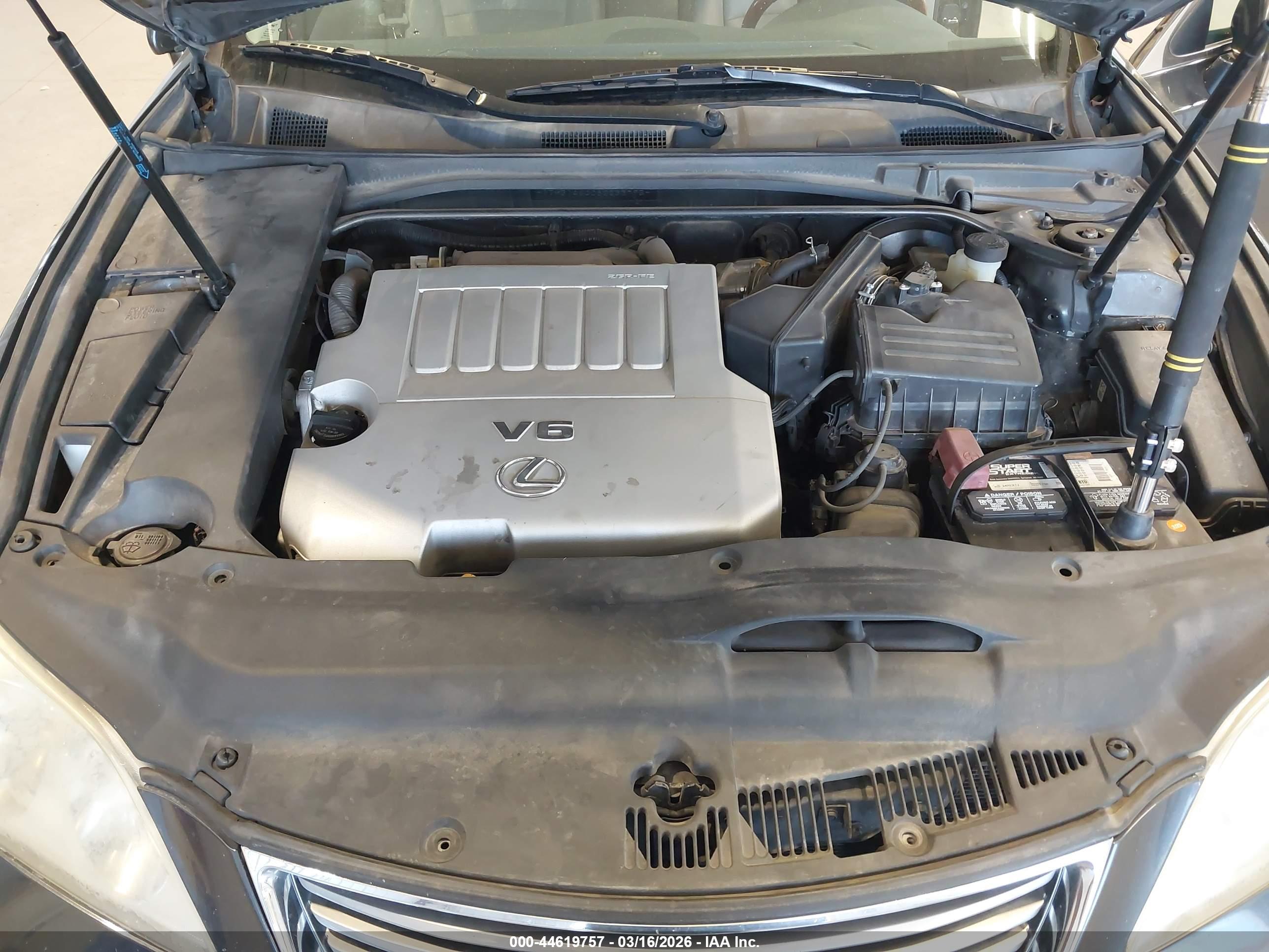 LEXUS ES image 10