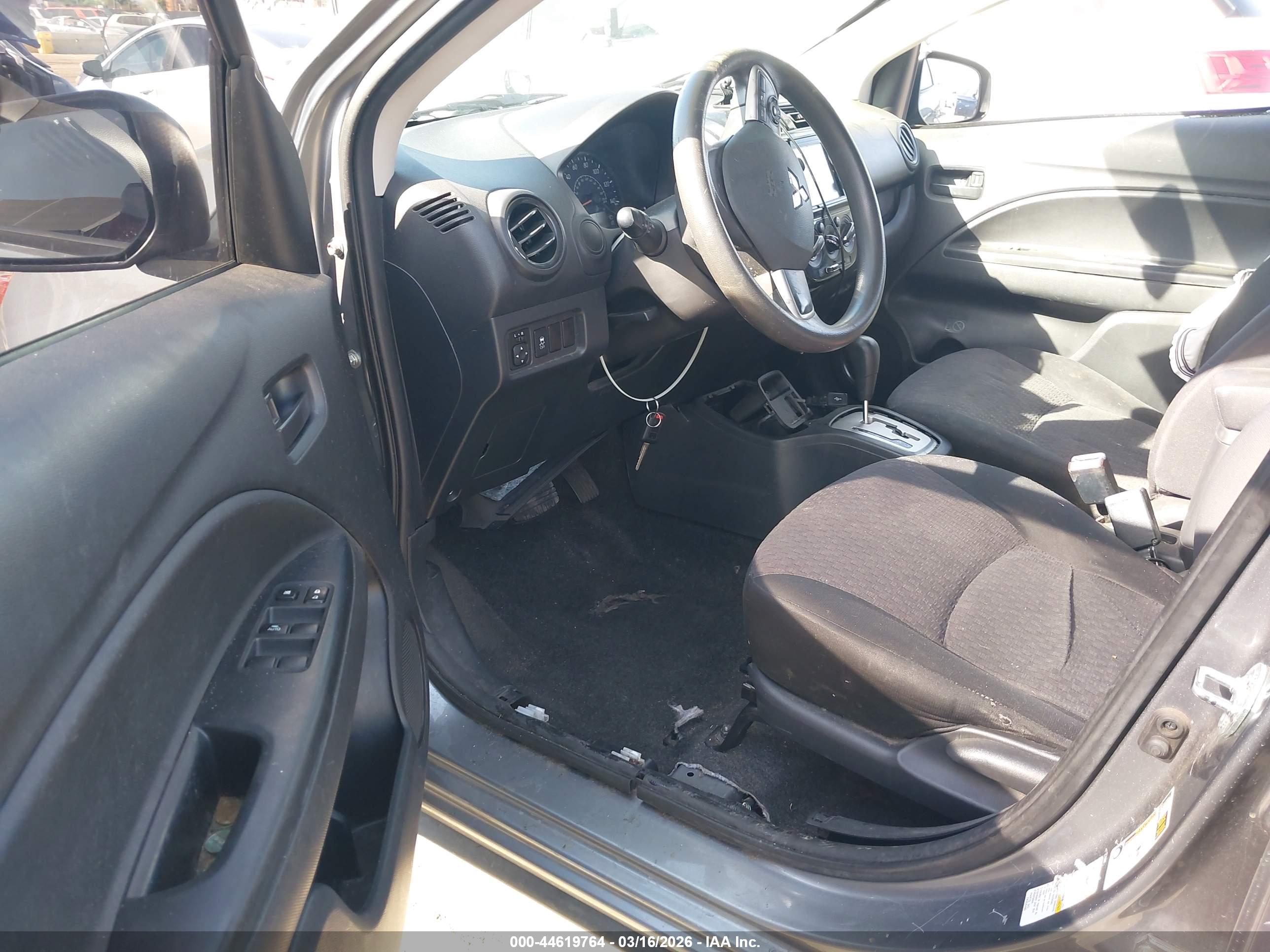 MITSUBISHI MIRAGE image 5