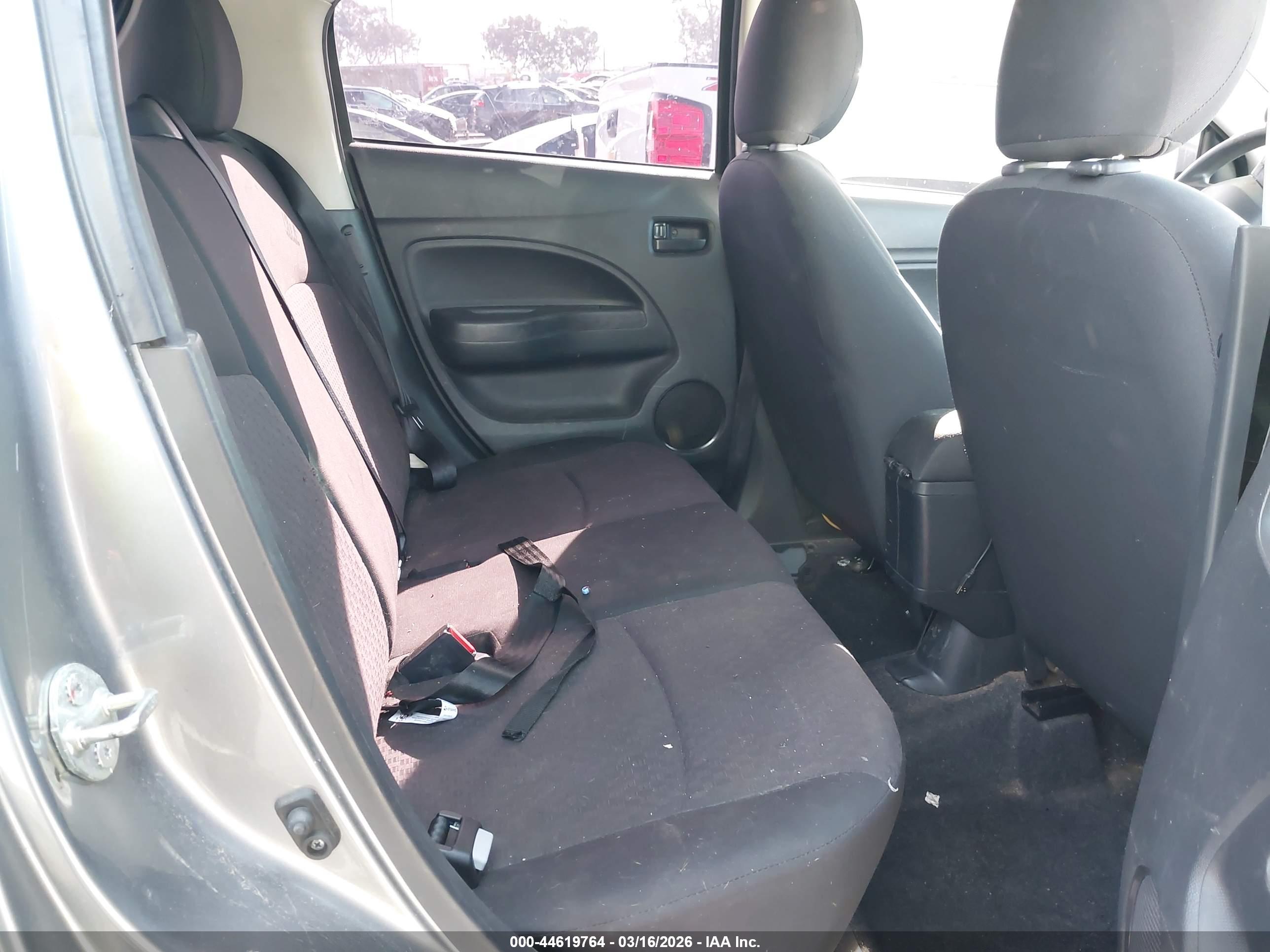 MITSUBISHI MIRAGE image 8