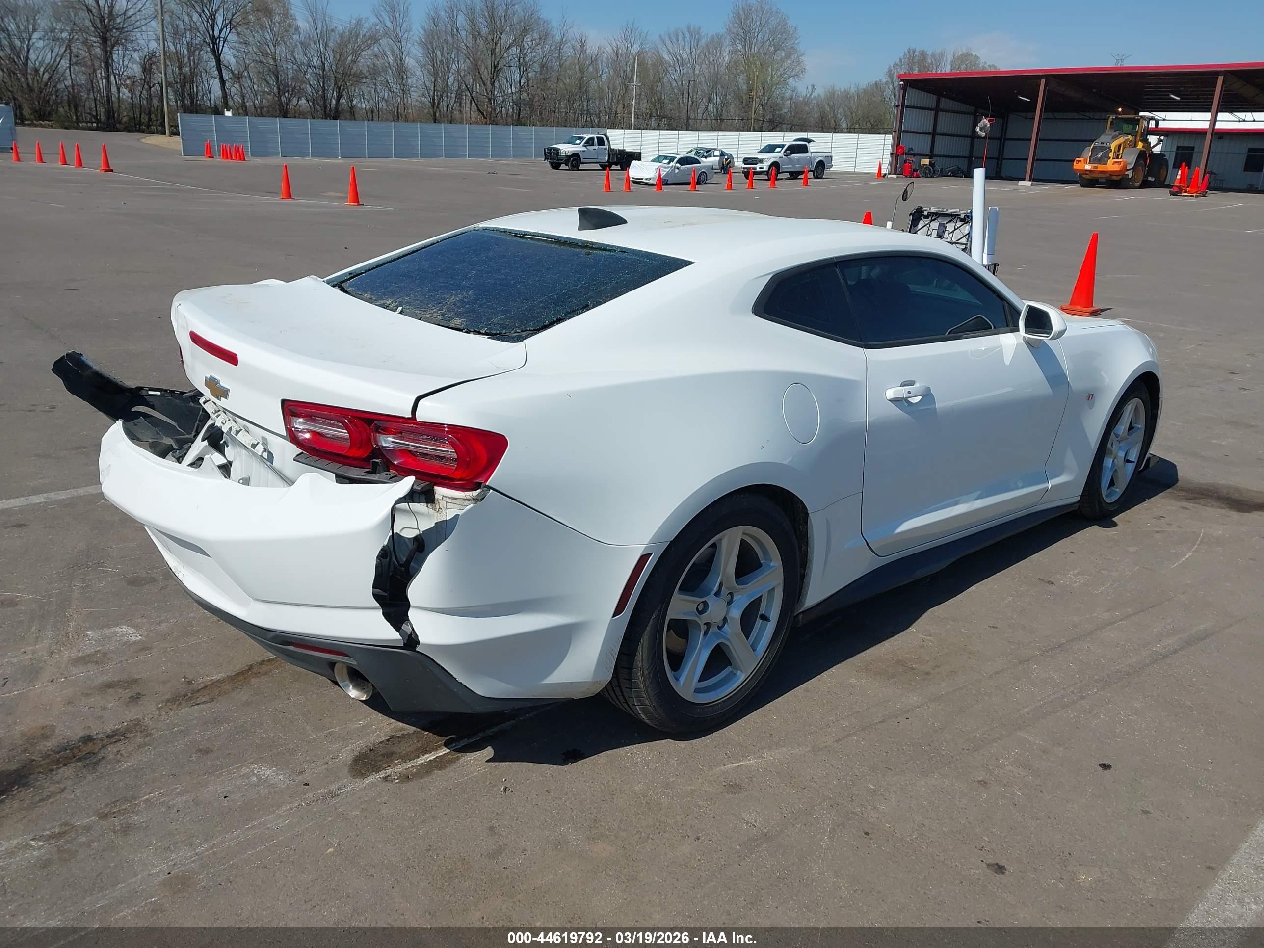 CHEVROLET CAMARO image 4