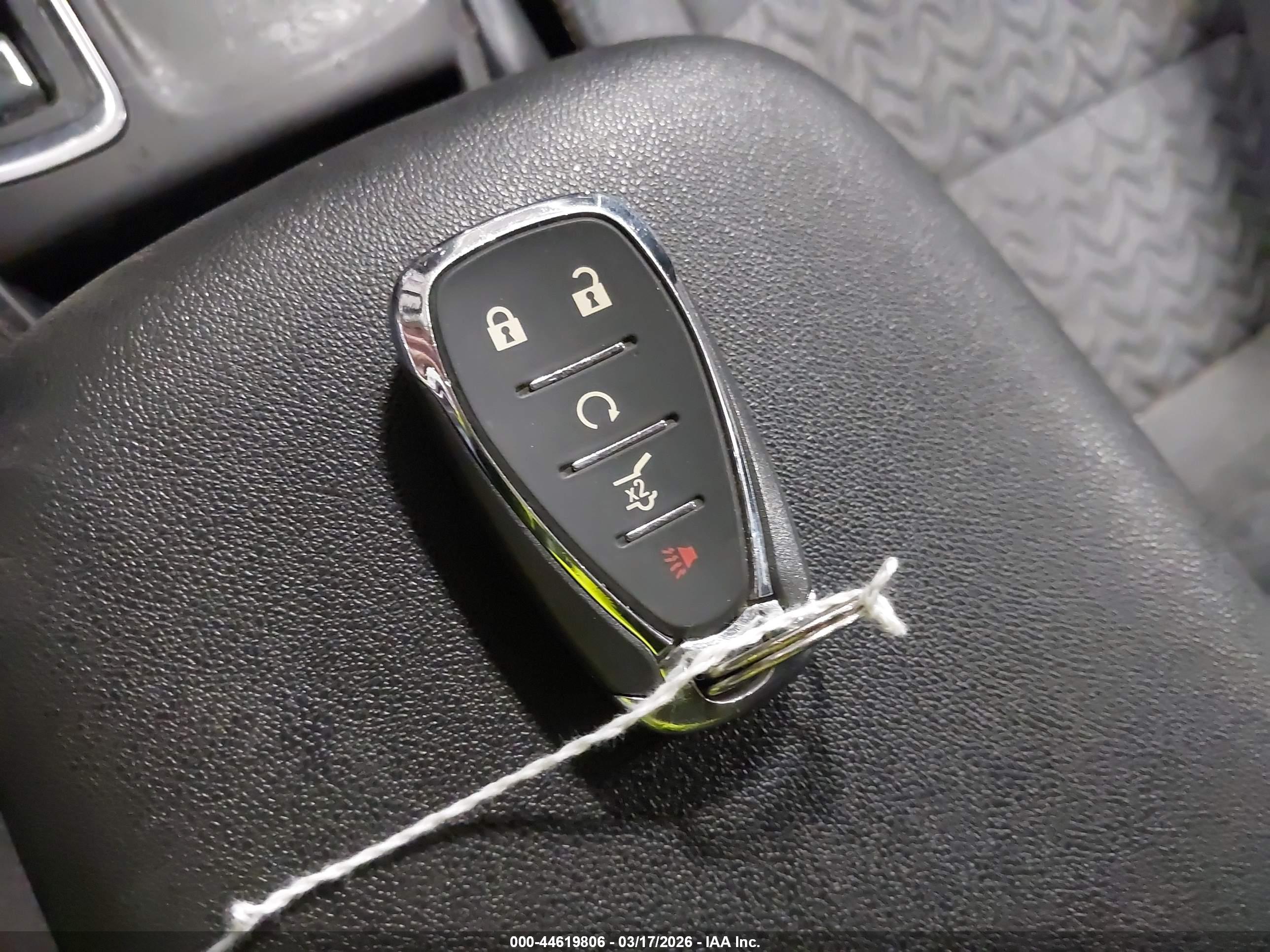 CHEVROLET EQUINOX image 11