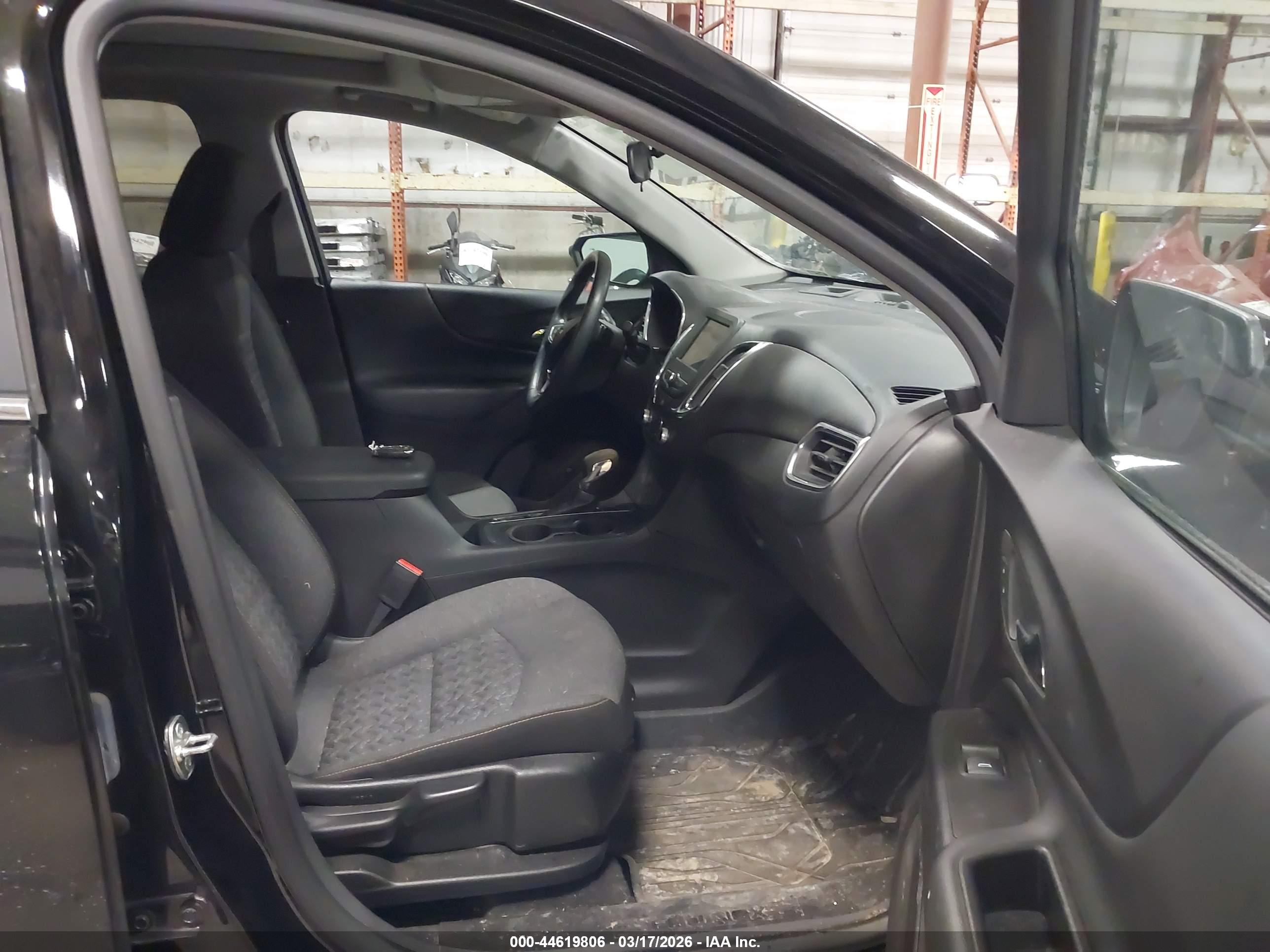 CHEVROLET EQUINOX image 5