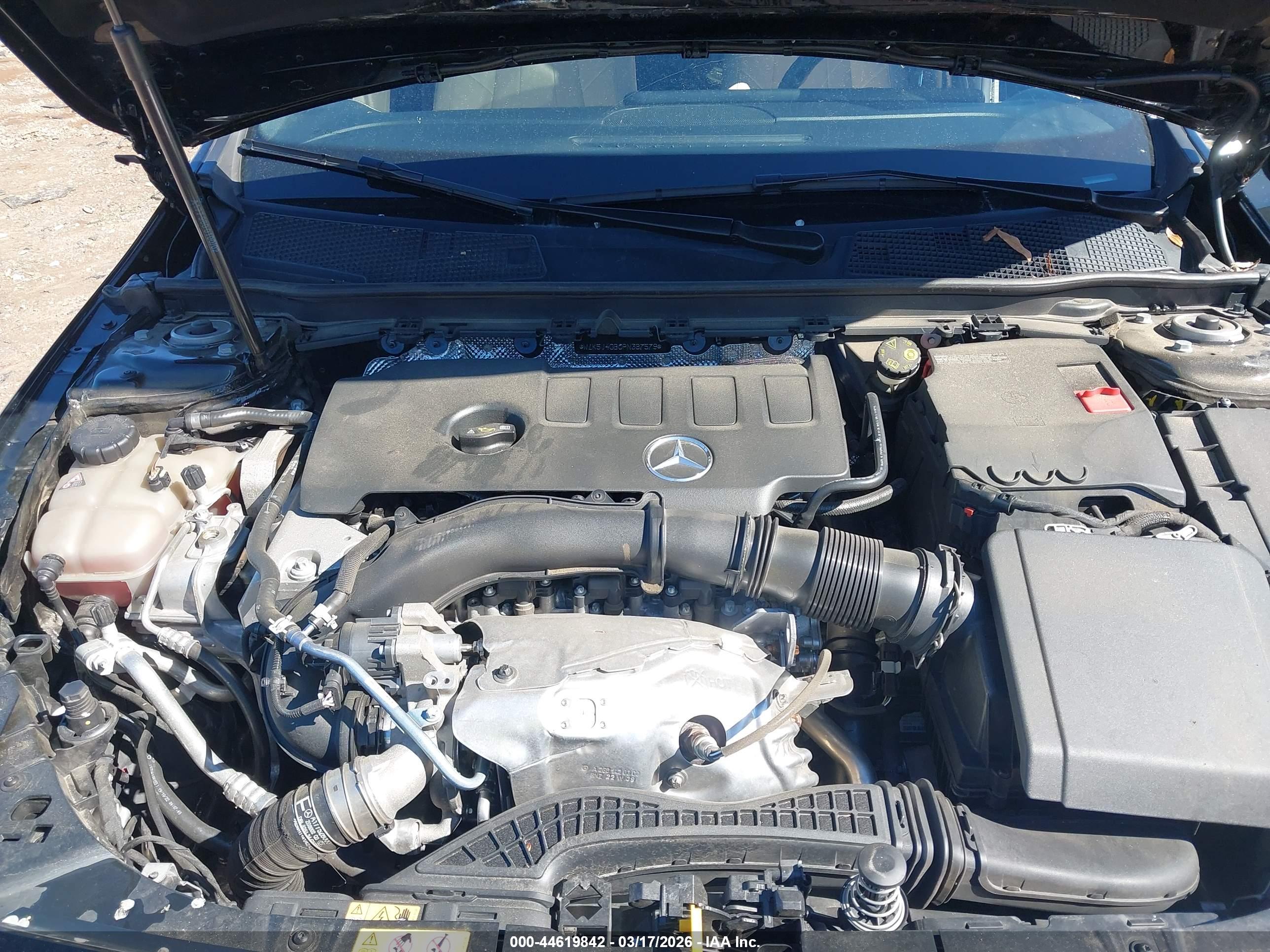 MERCEDES-BENZ CLA image 10
