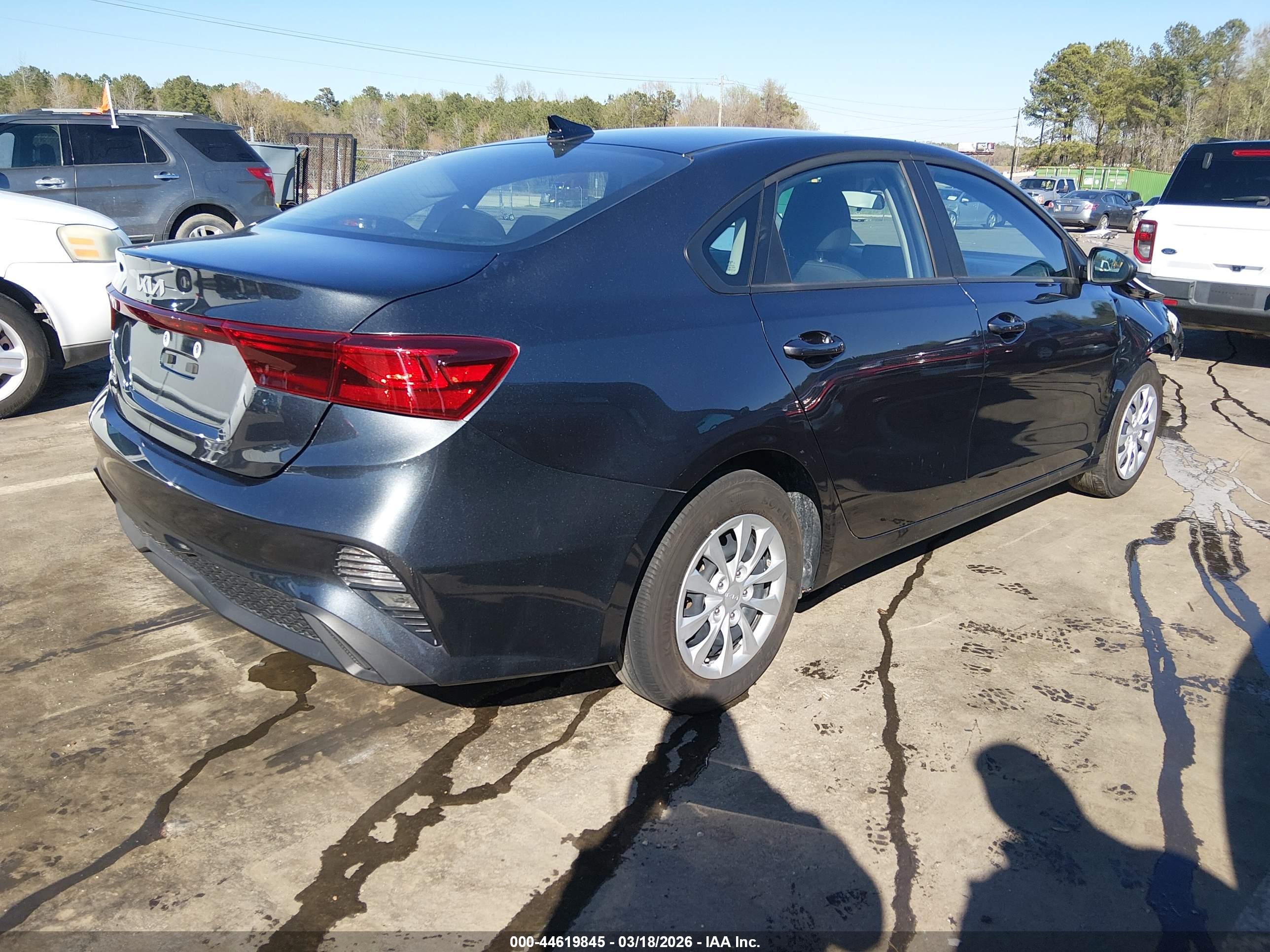 KIA FORTE image 4