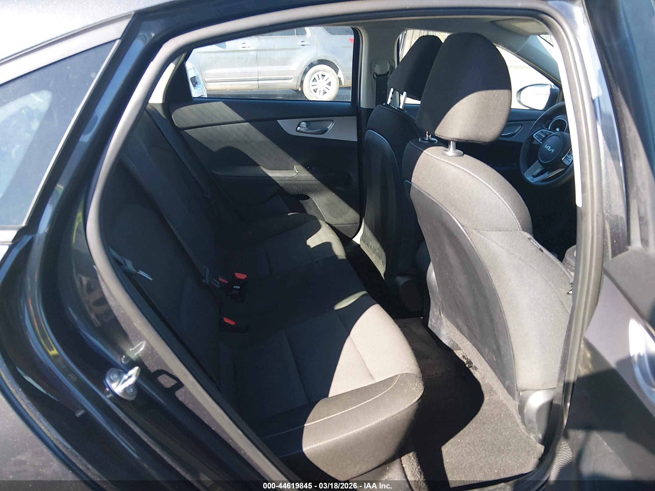 KIA FORTE image 8