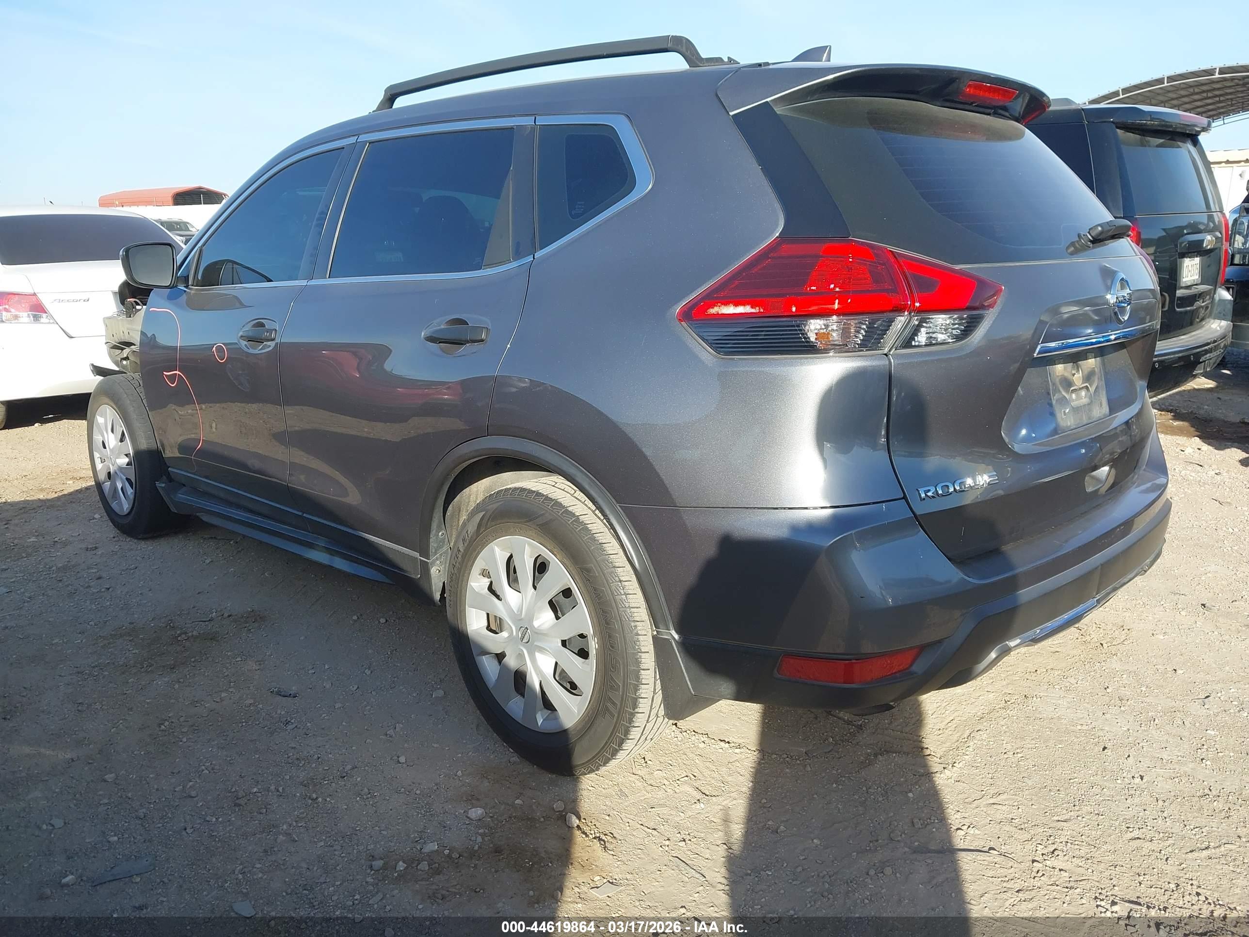 NISSAN ROGUE image 3