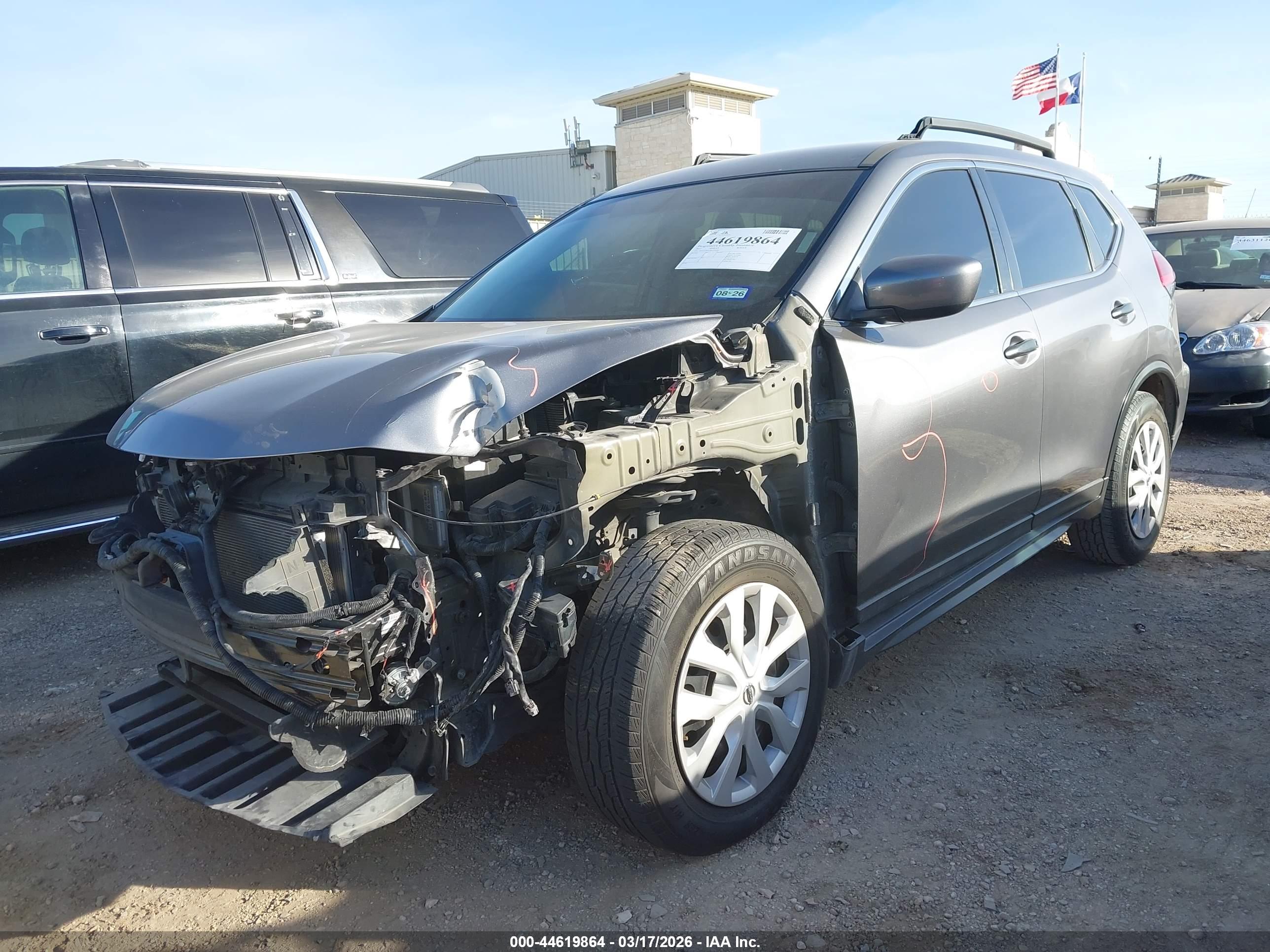 NISSAN ROGUE image 6